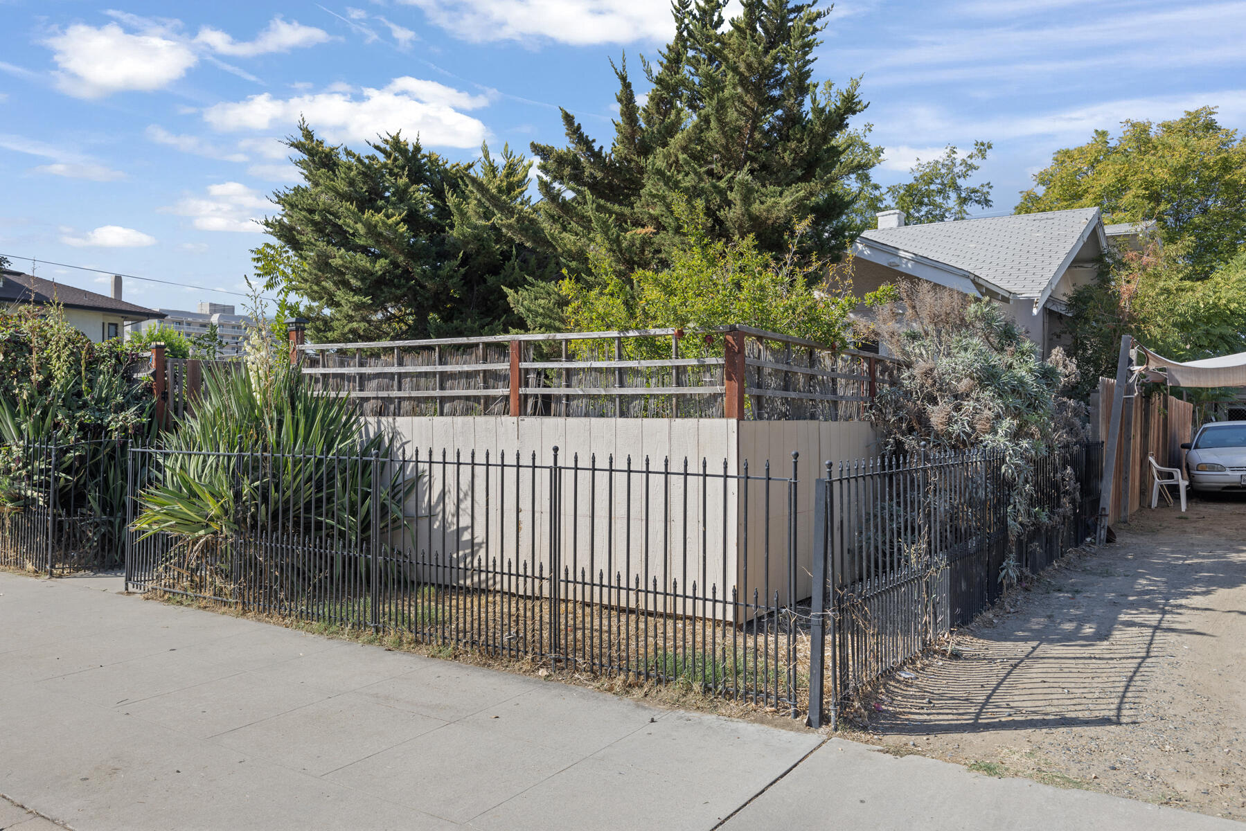 601 N Church St, Visalia, CA 93291