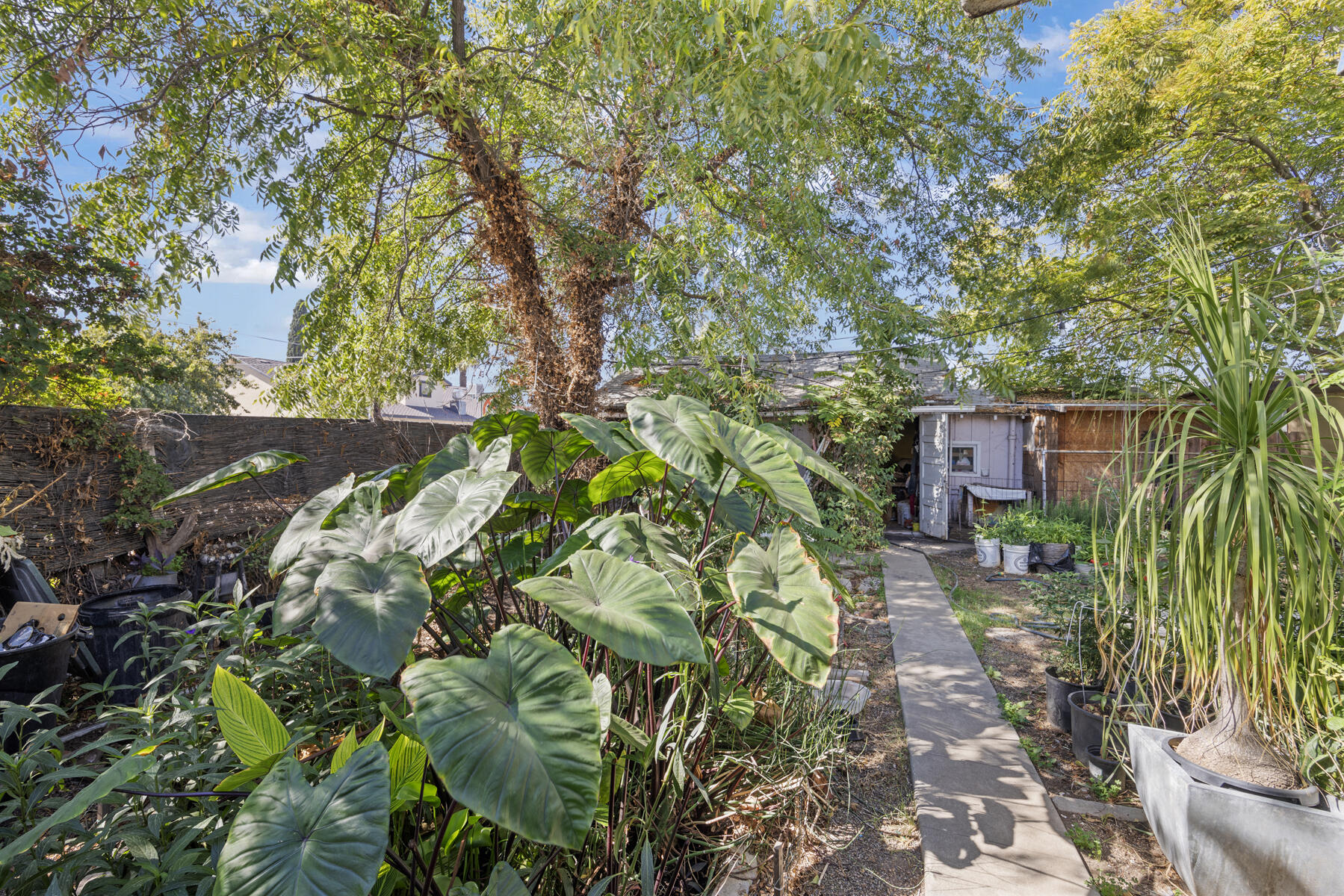 601 N Church St, Visalia, CA 93291