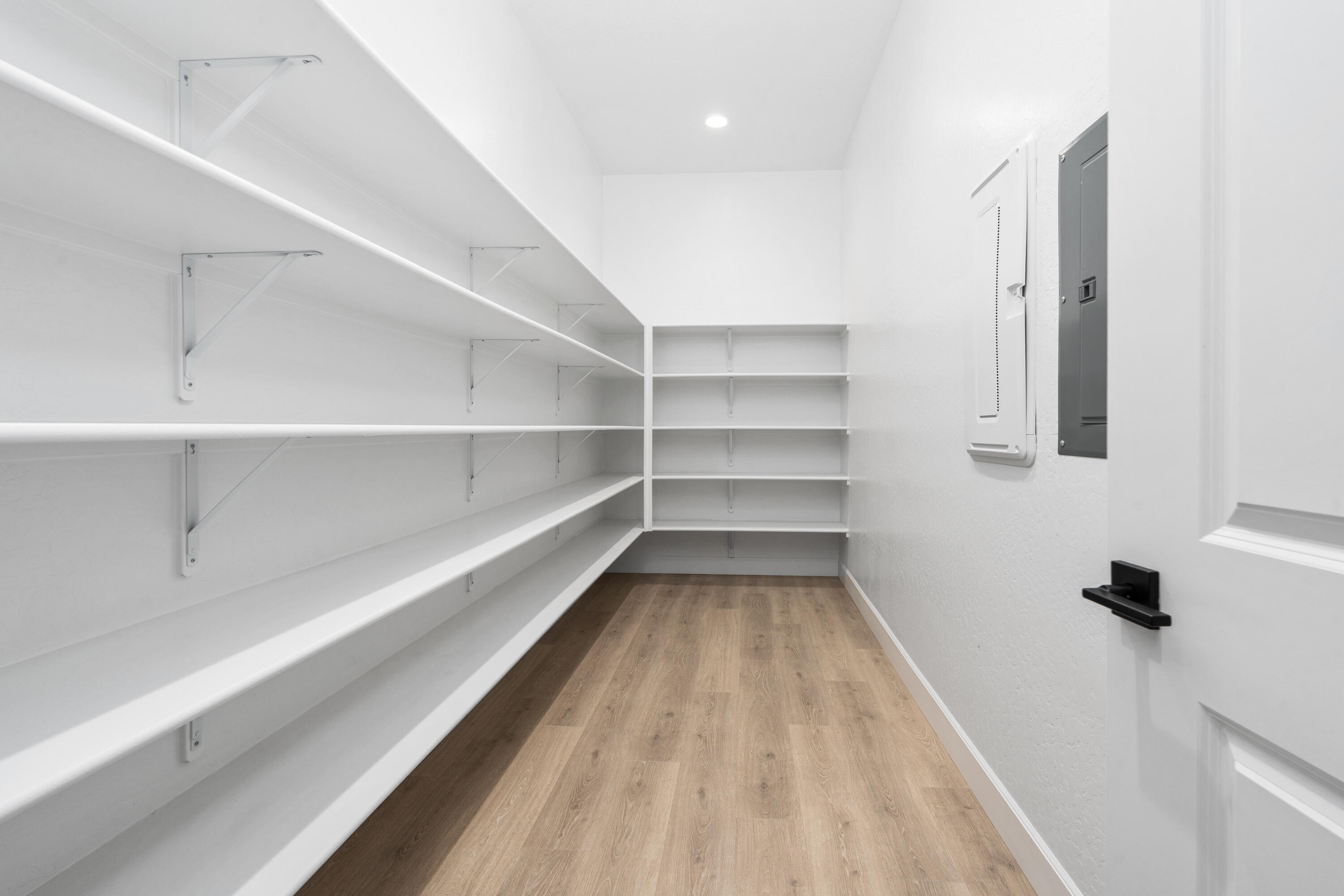 6511 W Wood Dr #Lot1047, Visalia, CA 93277