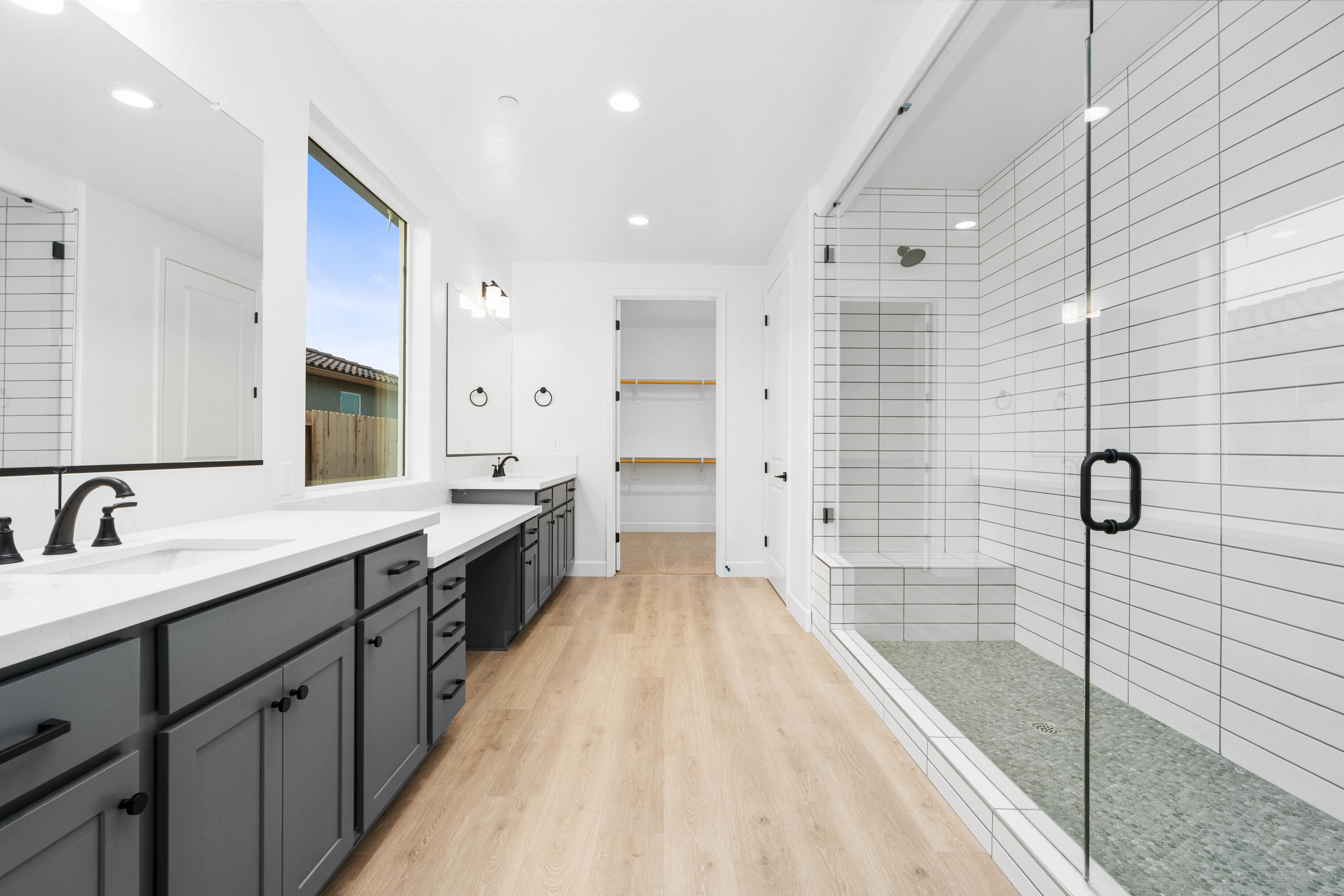 6511 W Wood Dr #Lot1047, Visalia, CA 93277