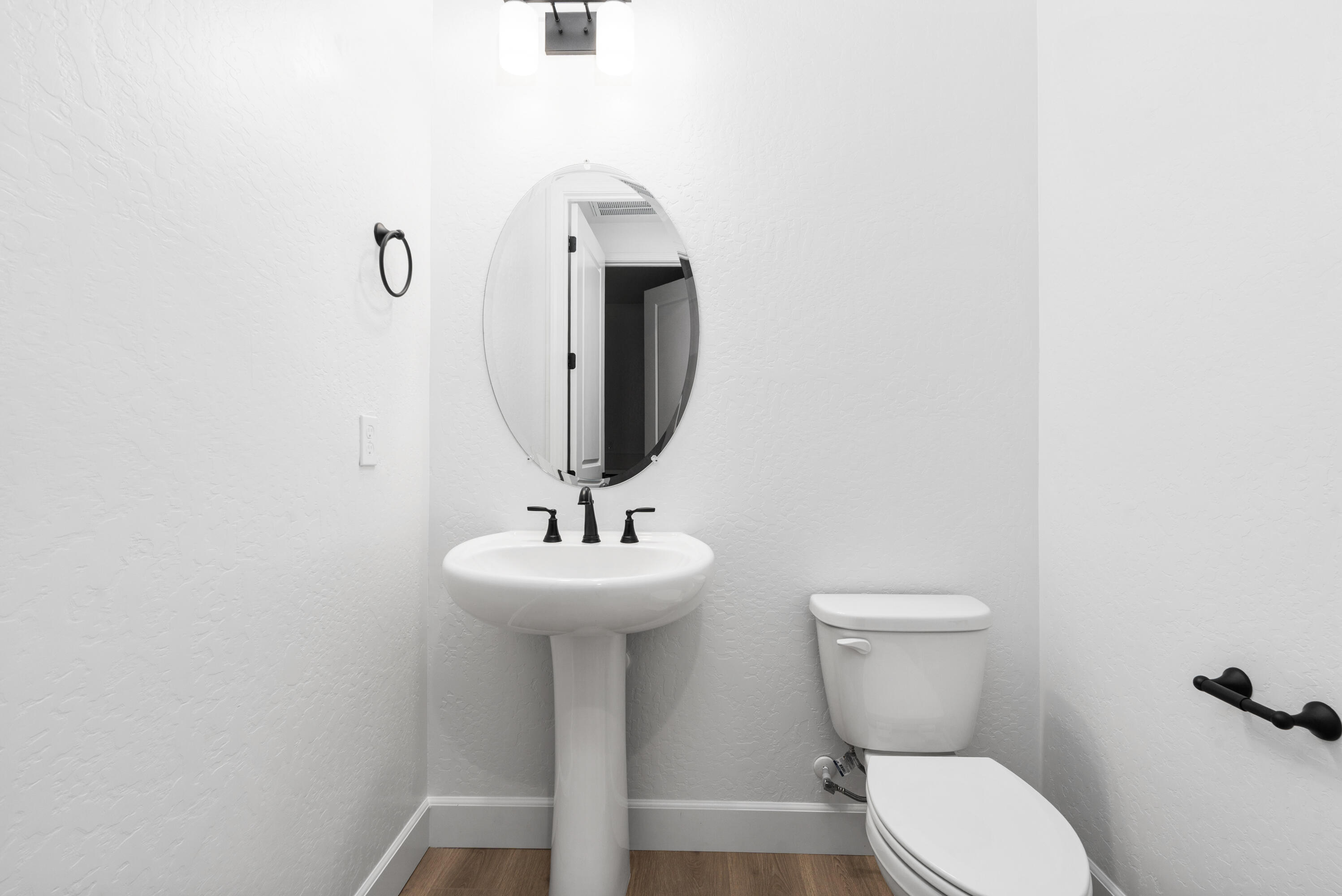 6511 W Wood Dr #Lot1047, Visalia, CA 93277