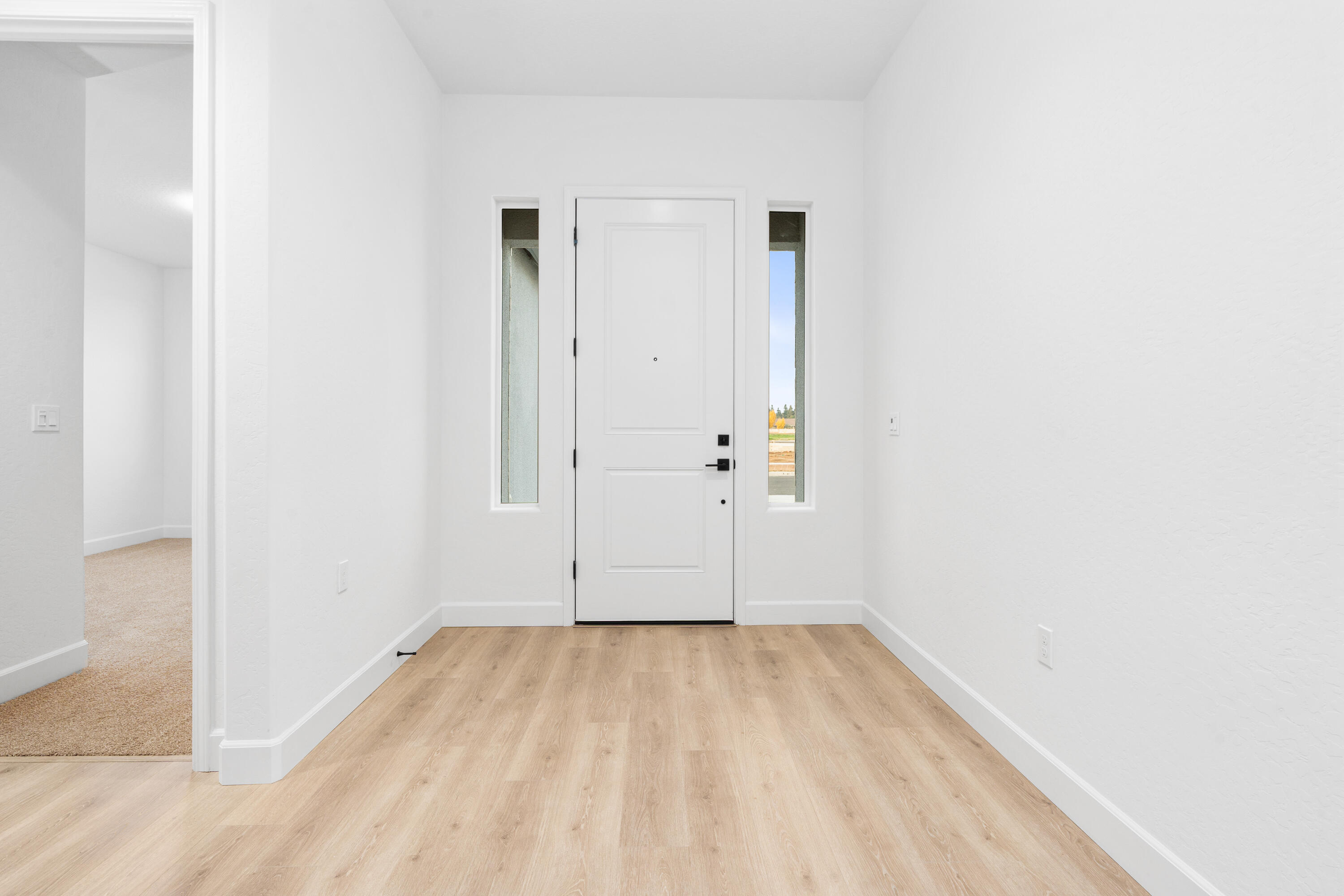 6511 W Wood Dr #Lot1047, Visalia, CA 93277