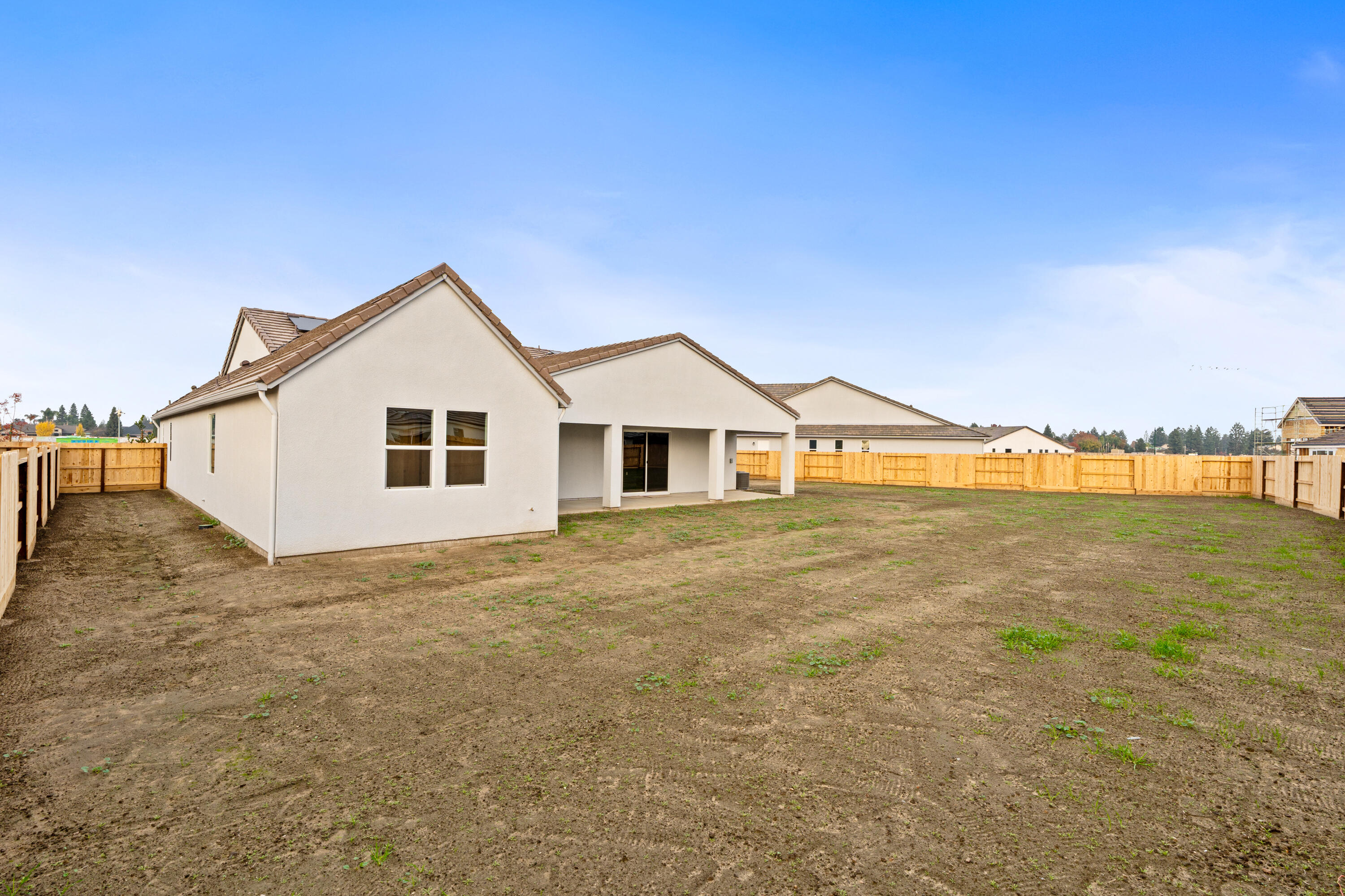 6511 W Wood Dr #Lot1047, Visalia, CA 93277
