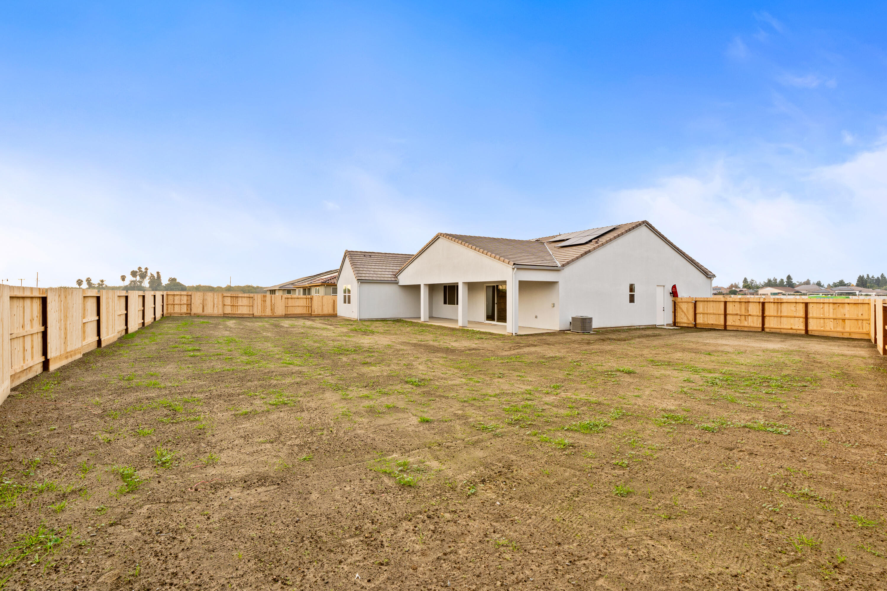 6511 W Wood Dr #Lot1047, Visalia, CA 93277