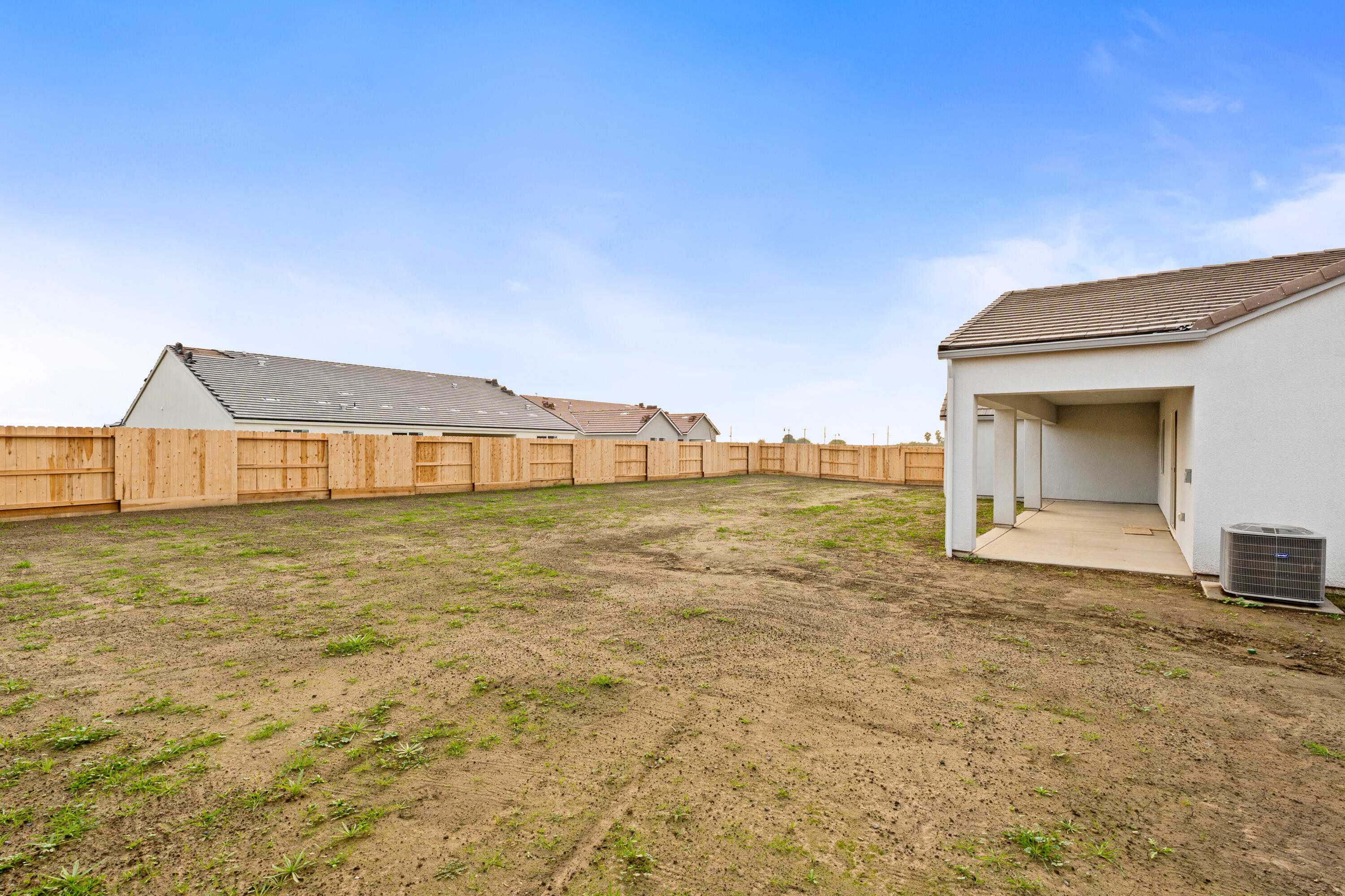 6511 W Wood Dr #Lot1047, Visalia, CA 93277