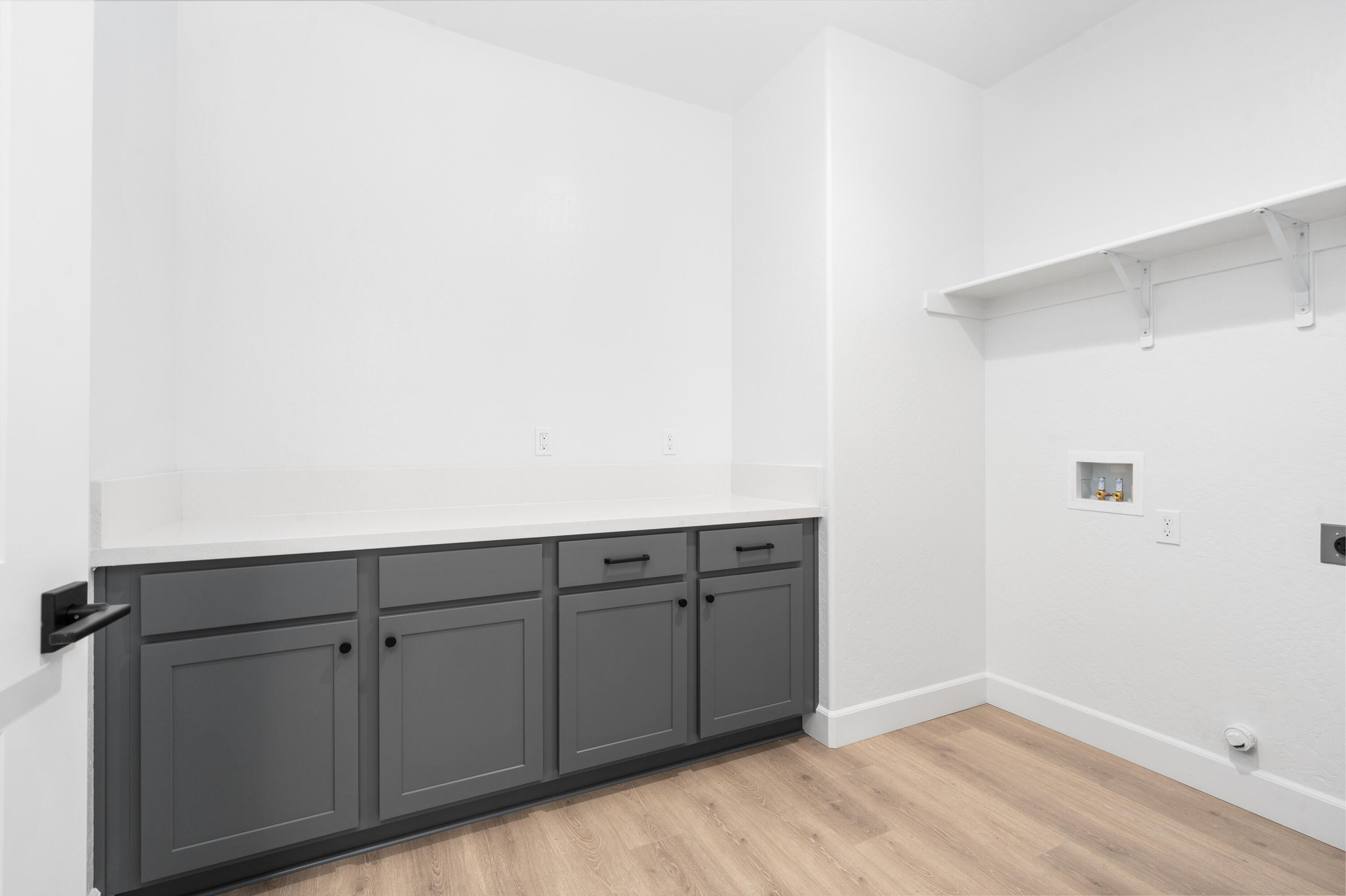 6511 W Wood Dr #Lot1047, Visalia, CA 93277