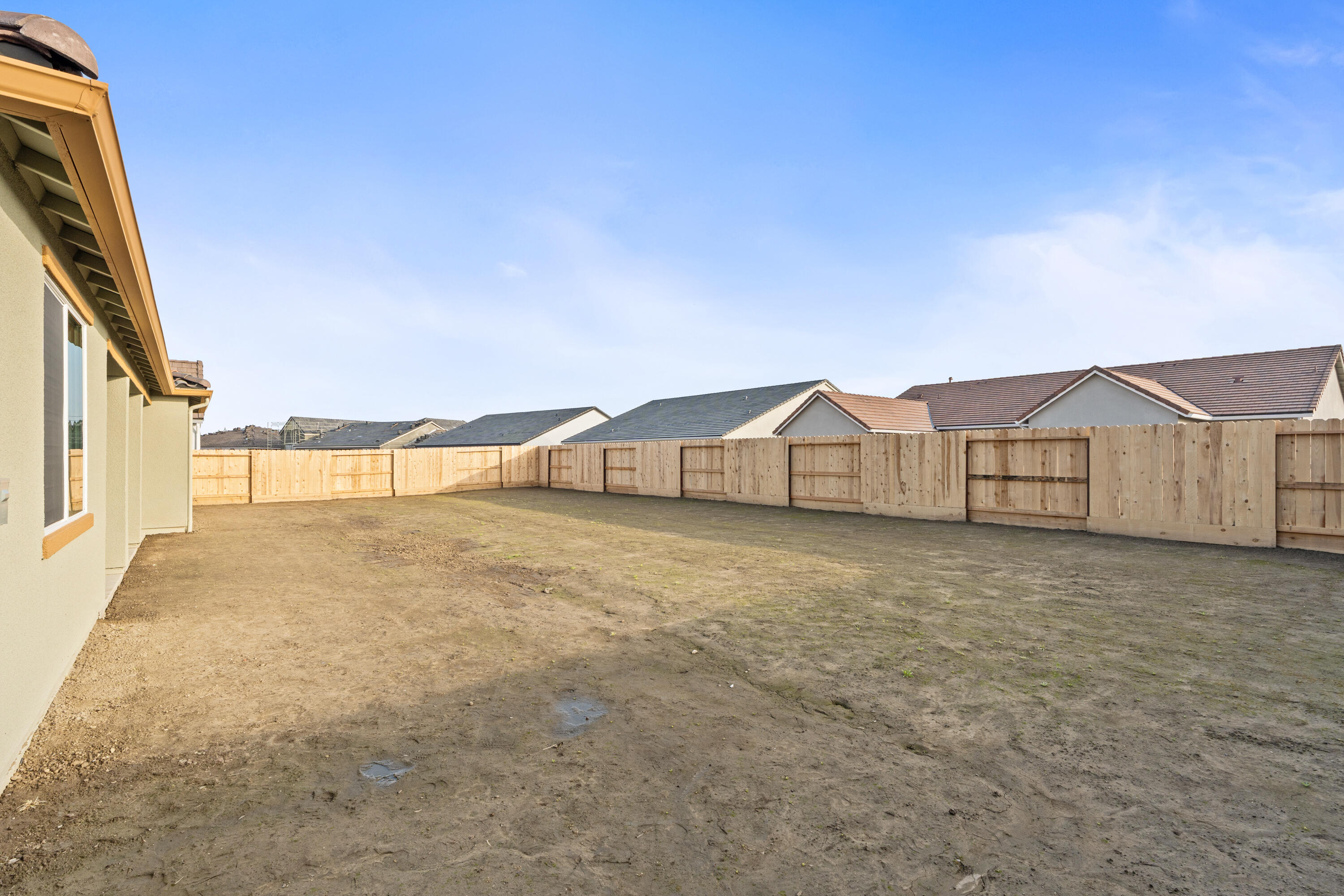 6521 W Wood Dr #Lot1048, Visalia, CA 93277