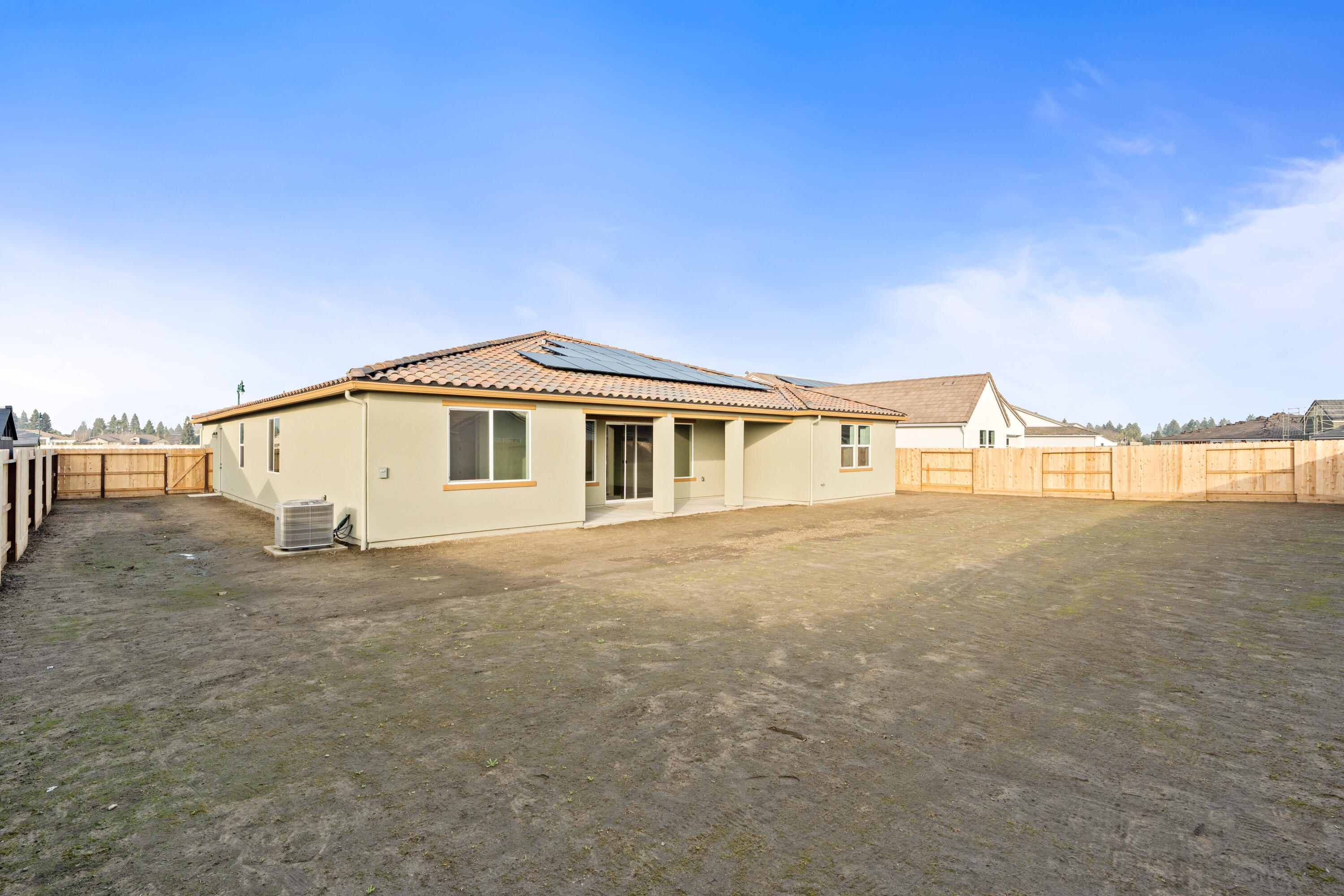 6521 W Wood Dr #Lot1048, Visalia, CA 93277