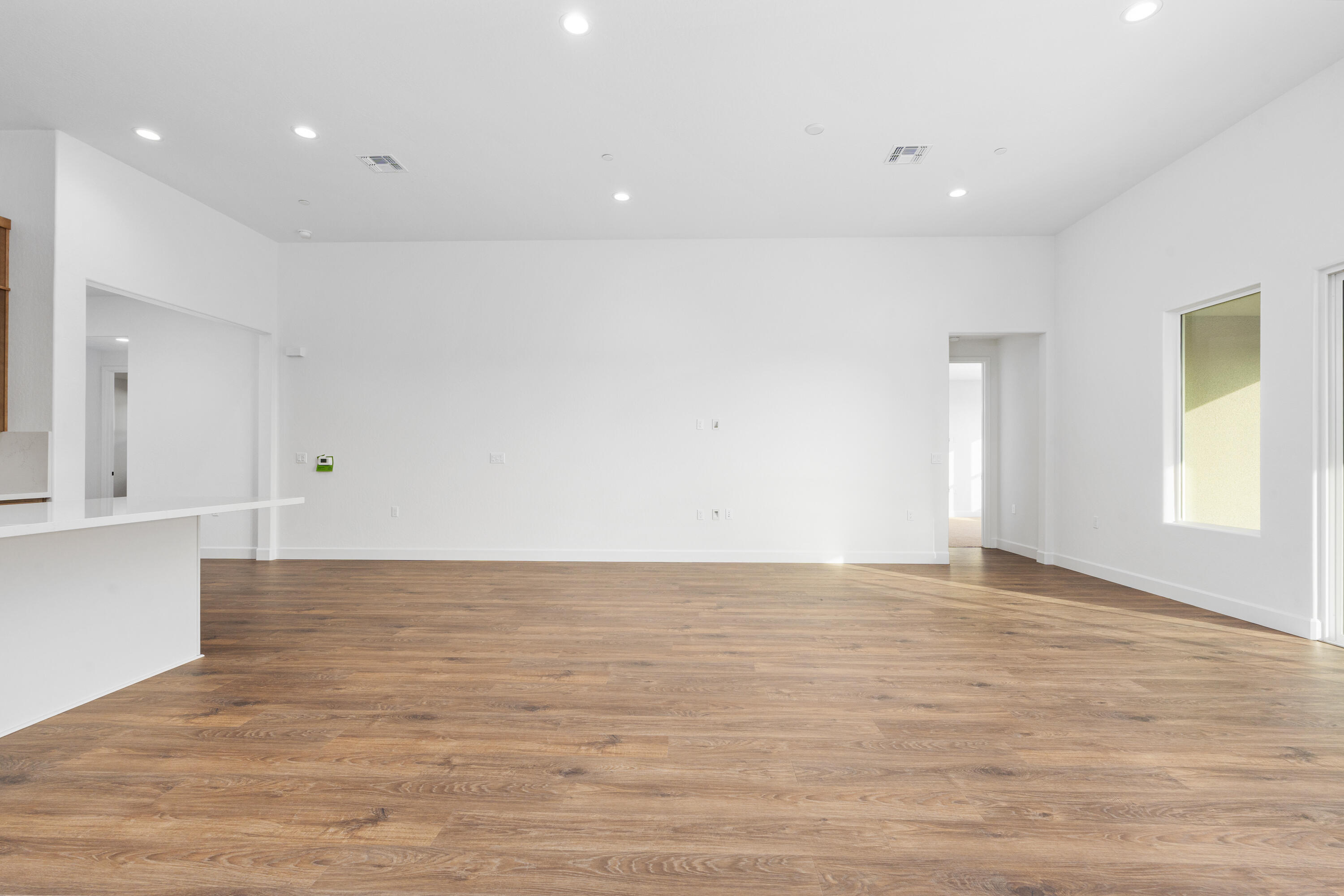 6521 W Wood Dr #Lot1048, Visalia, CA 93277