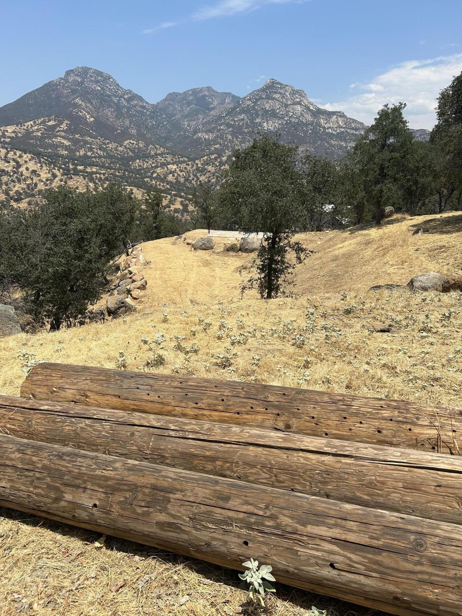 0 Oak Grove Dr, Three Rivers, CA 93271