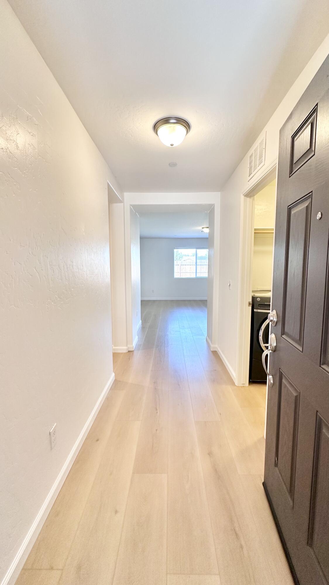 2228 E Four Creeks Ave, Visalia, CA 93292