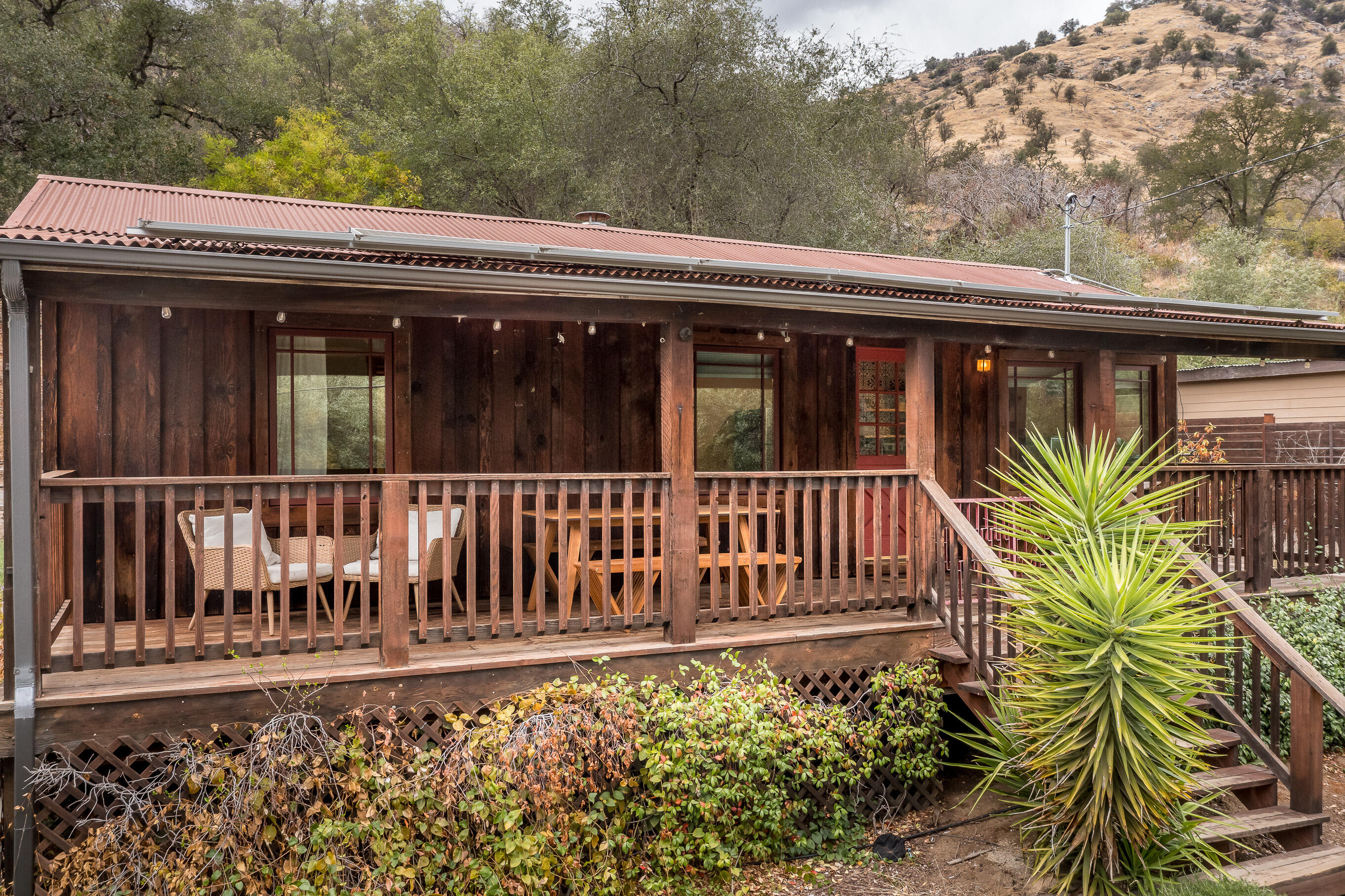 44609 Dinely Dr, Three Rivers, CA 93271