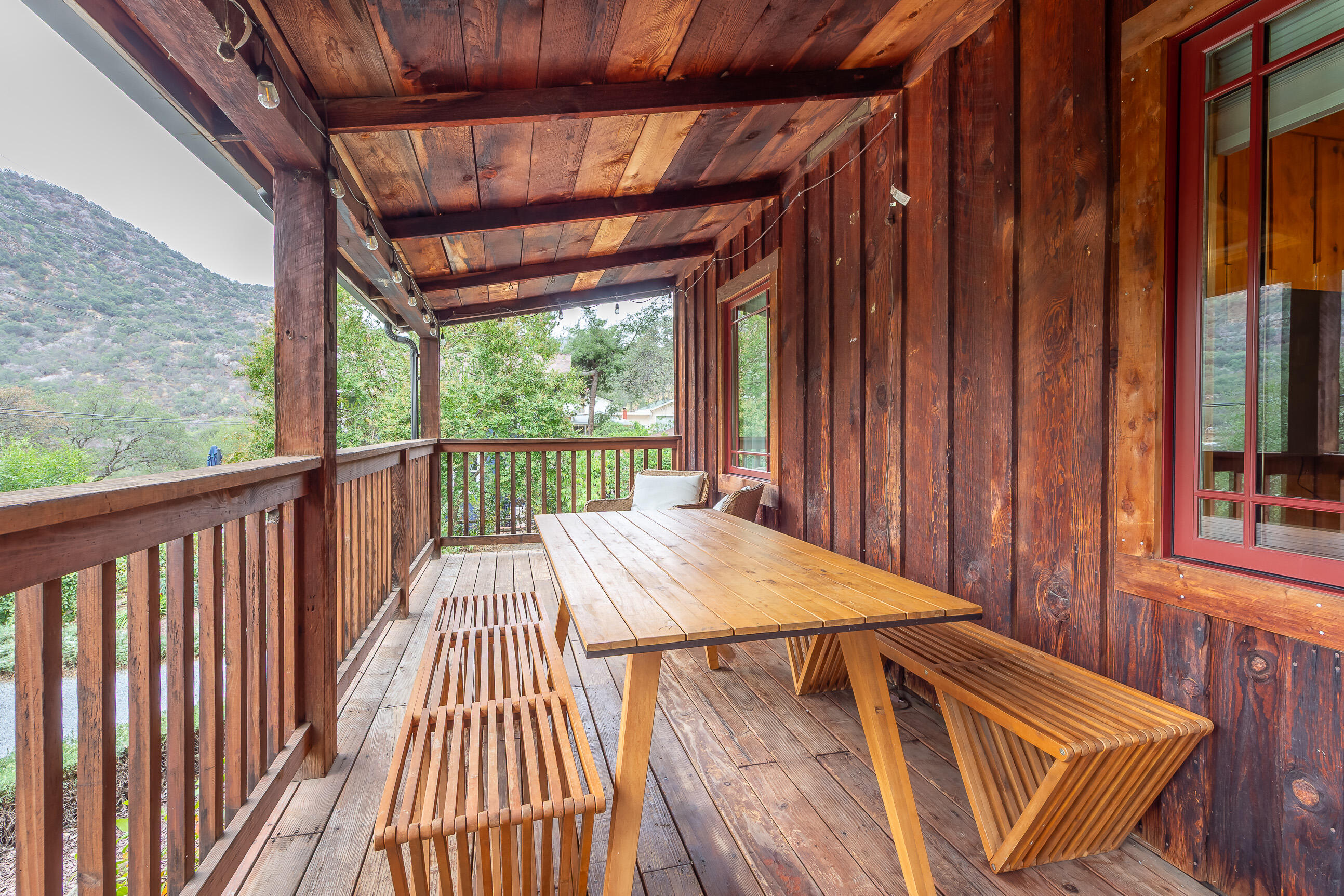 44609 Dinely Dr, Three Rivers, CA 93271