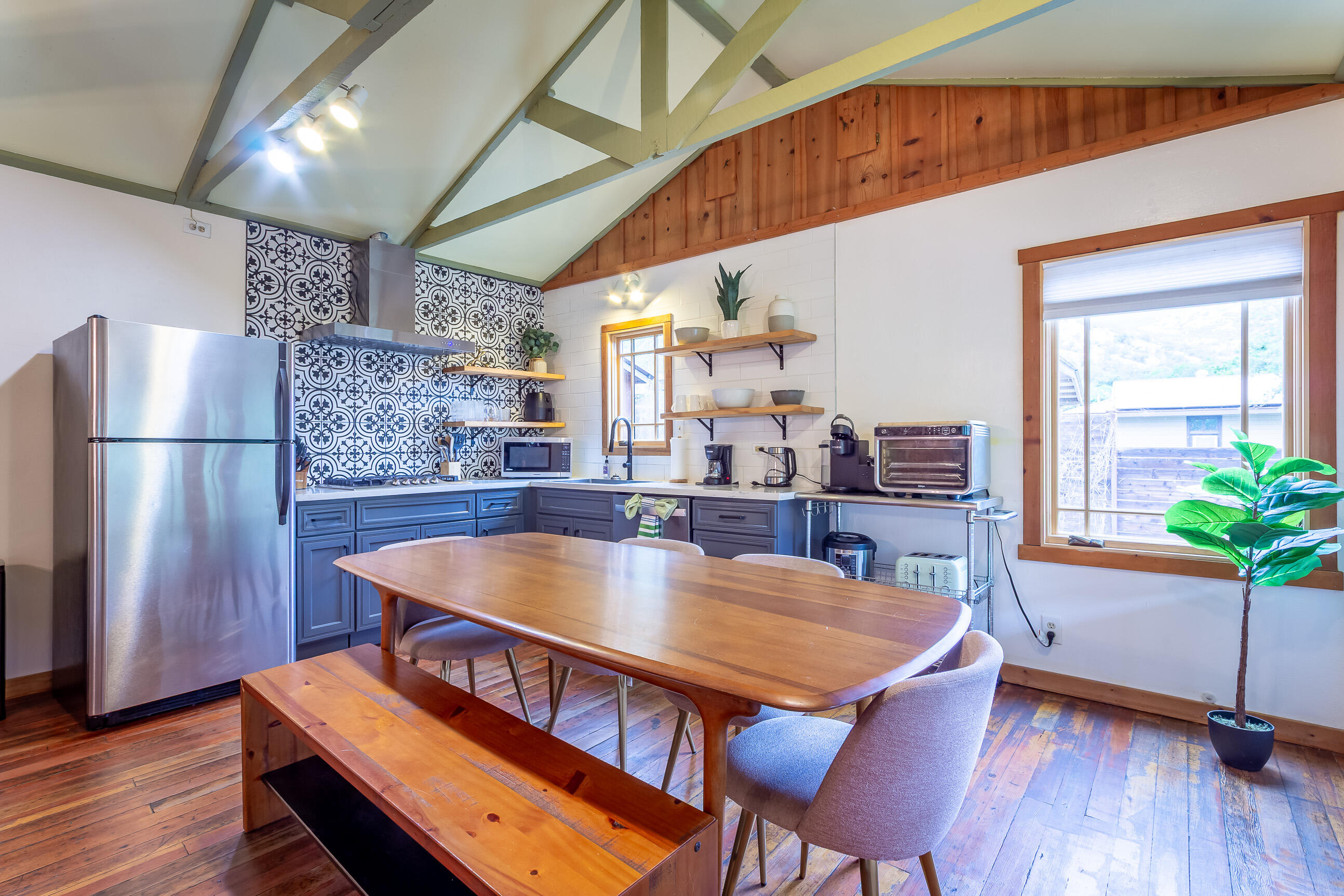 44609 Dinely Dr, Three Rivers, CA 93271