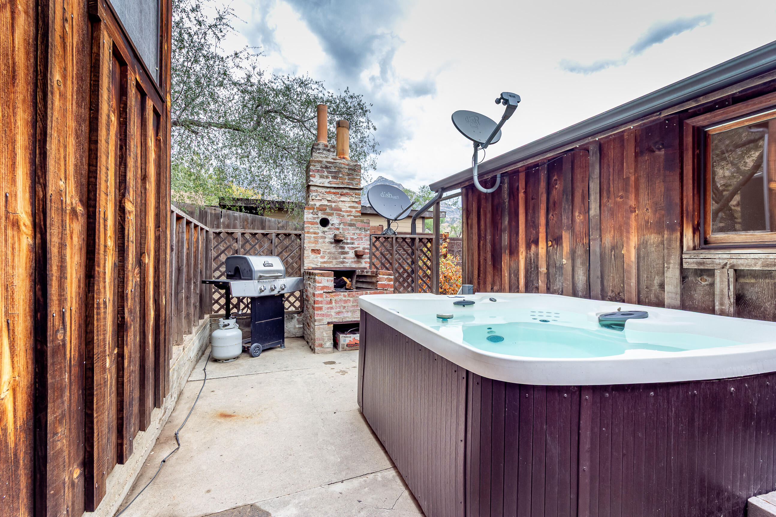 44609 Dinely Dr, Three Rivers, CA 93271