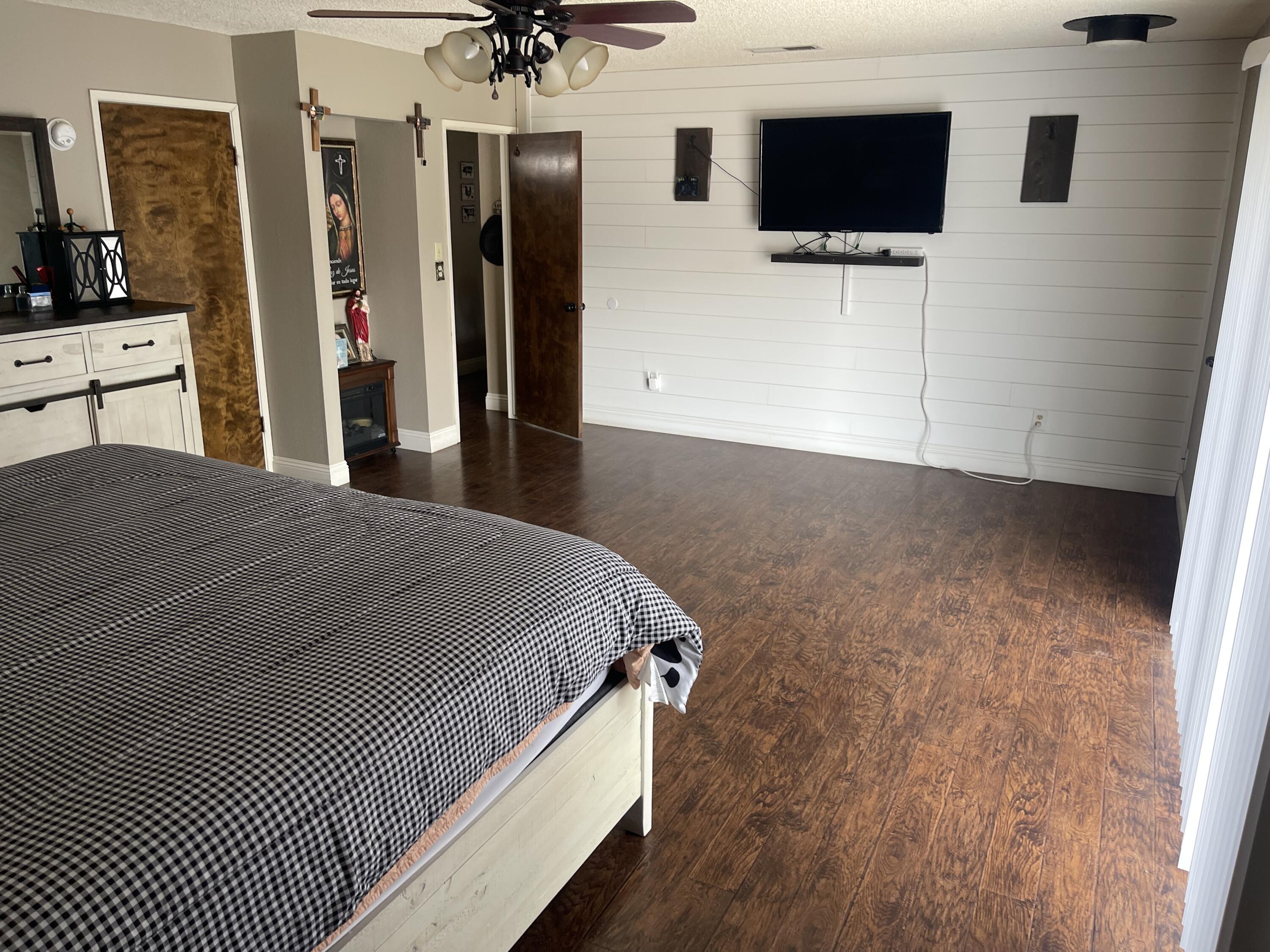 31369 Success Valley Dr, Porterville, CA 93257