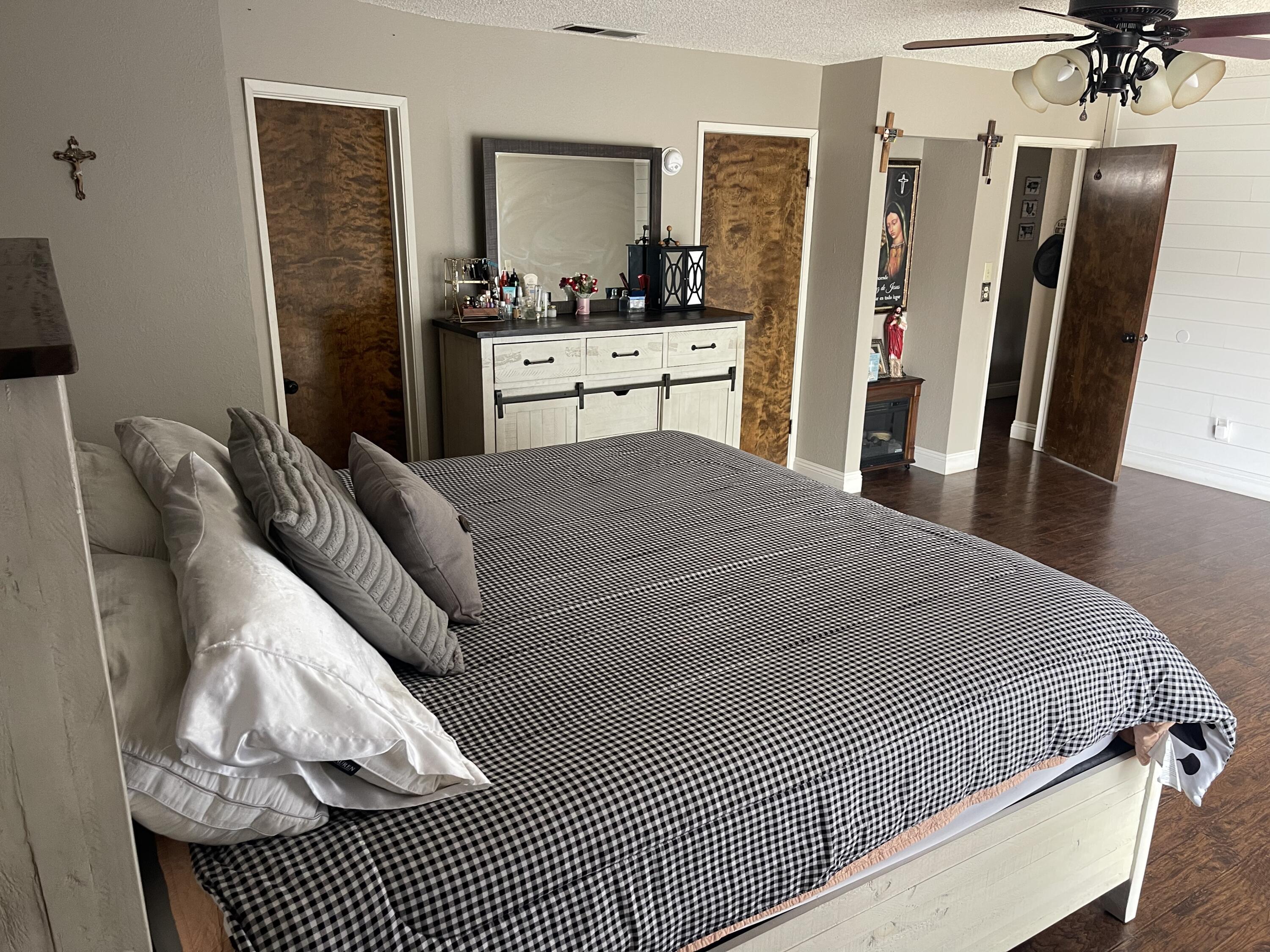 31369 Success Valley Dr, Porterville, CA 93257