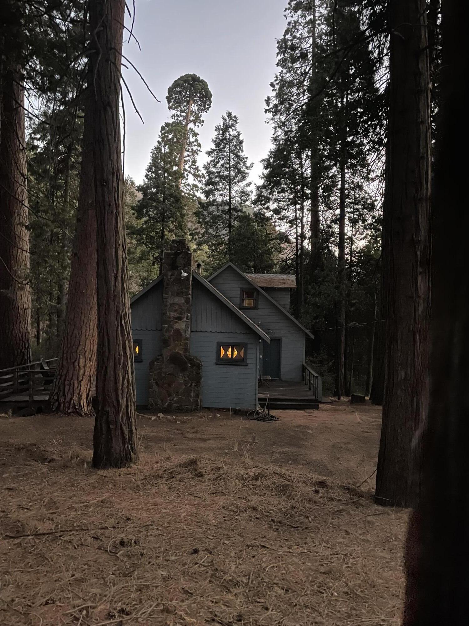 2115 Ferguson Dr, Camp Nelson, CA 93265