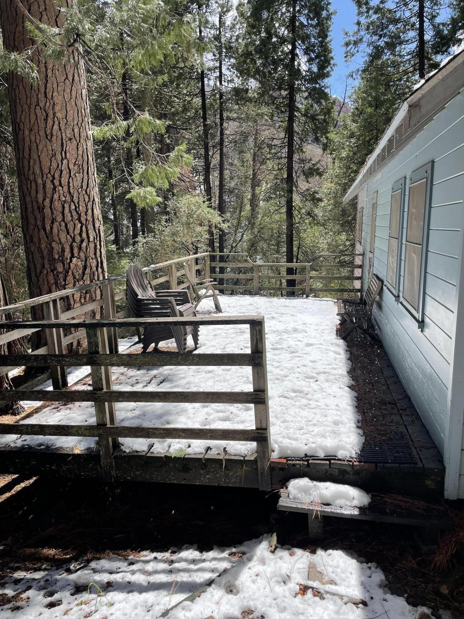 2115 Ferguson Dr, Camp Nelson, CA 93265