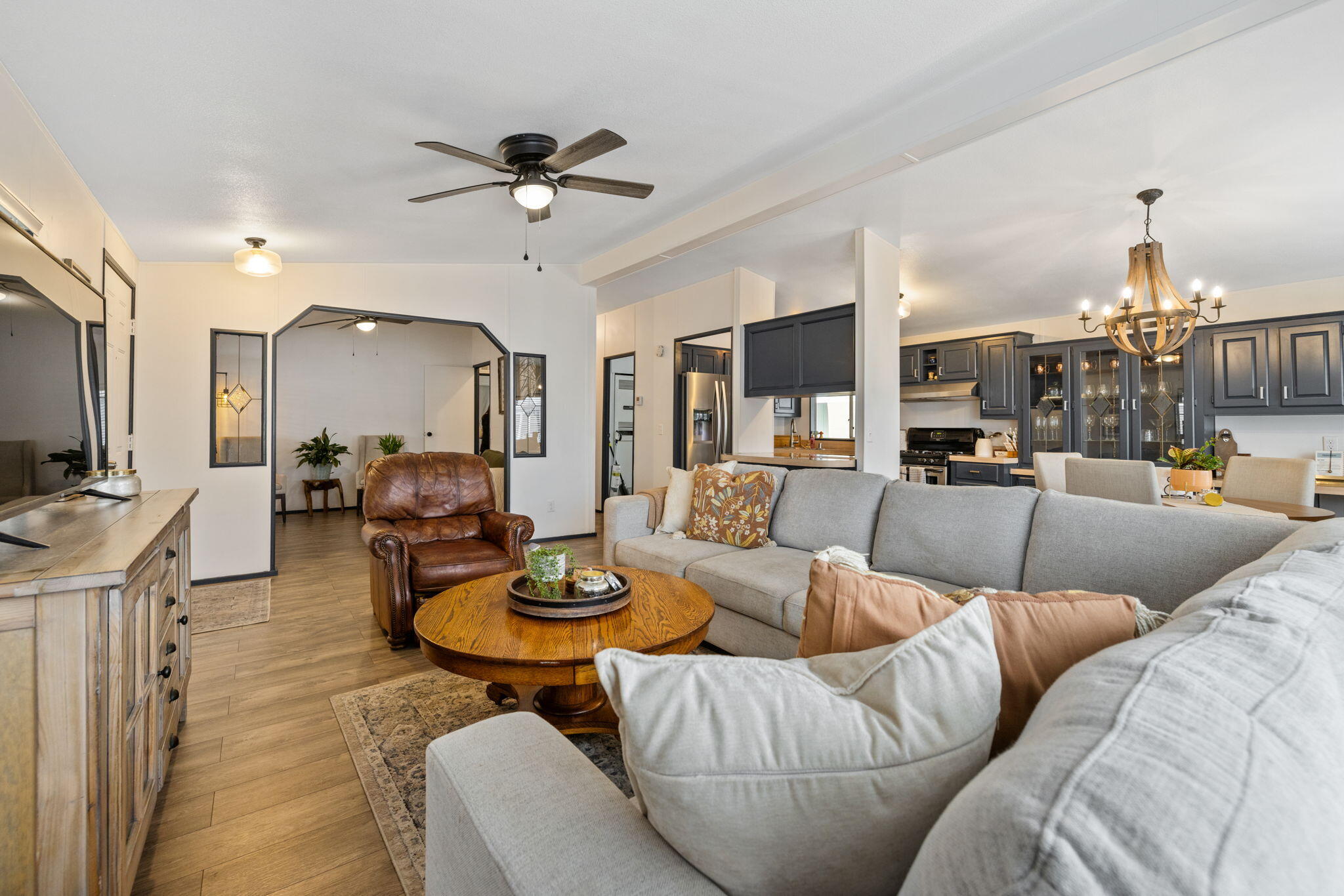 2459 N Oaks St #37, Tulare, CA 93274