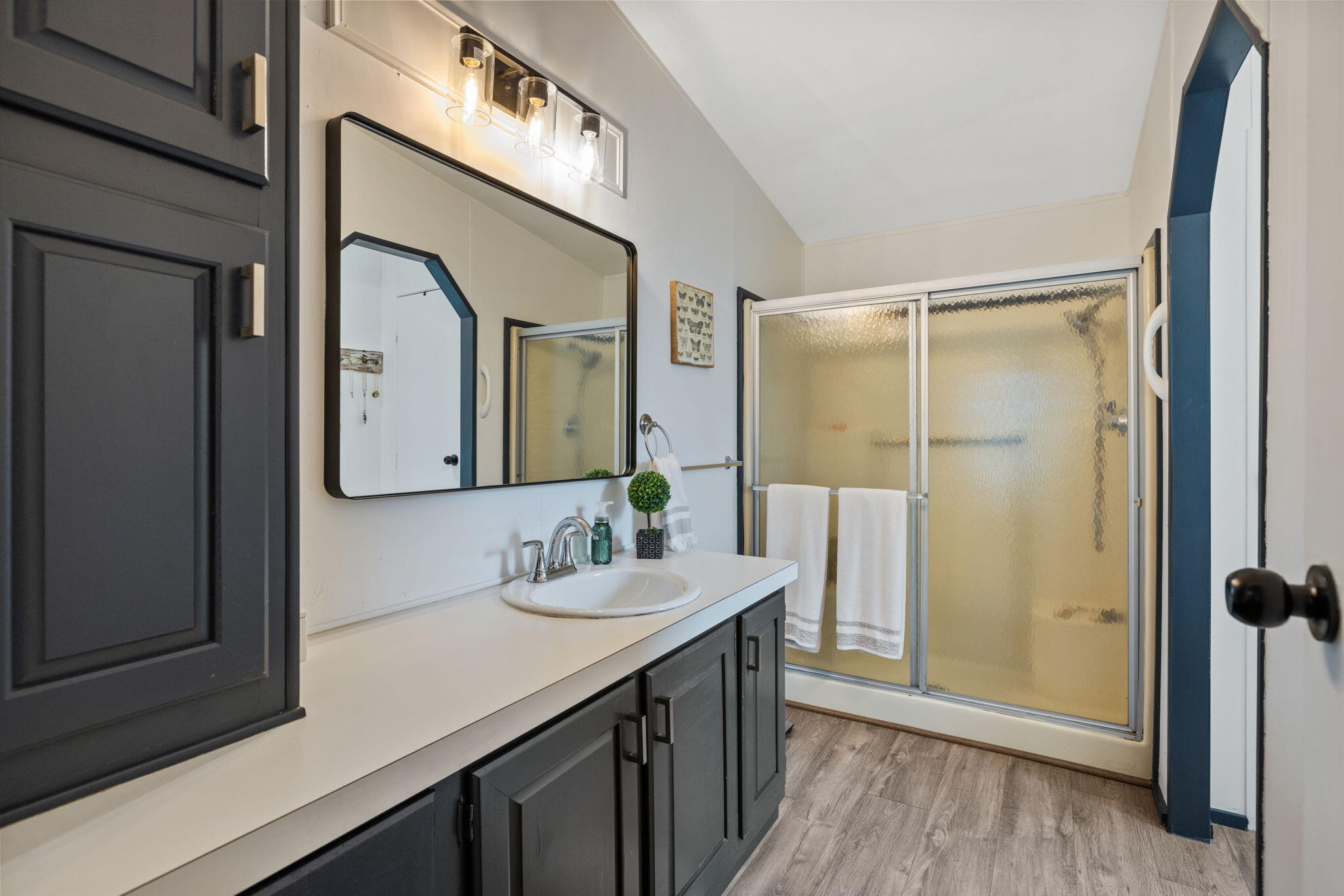 2459 N Oaks St #37, Tulare, CA 93274