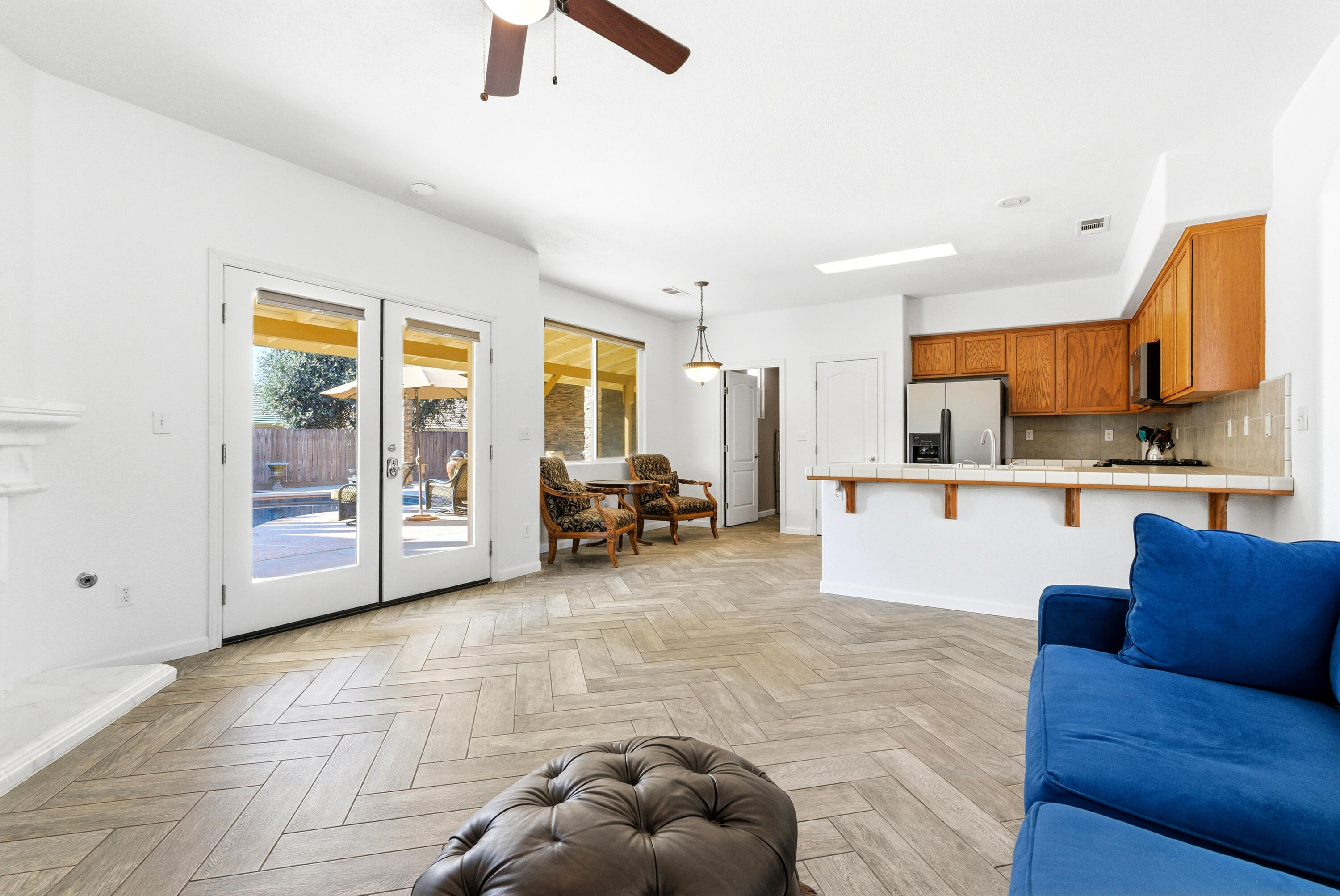 2671 Lakeridge Ave, Tulare, CA 93274