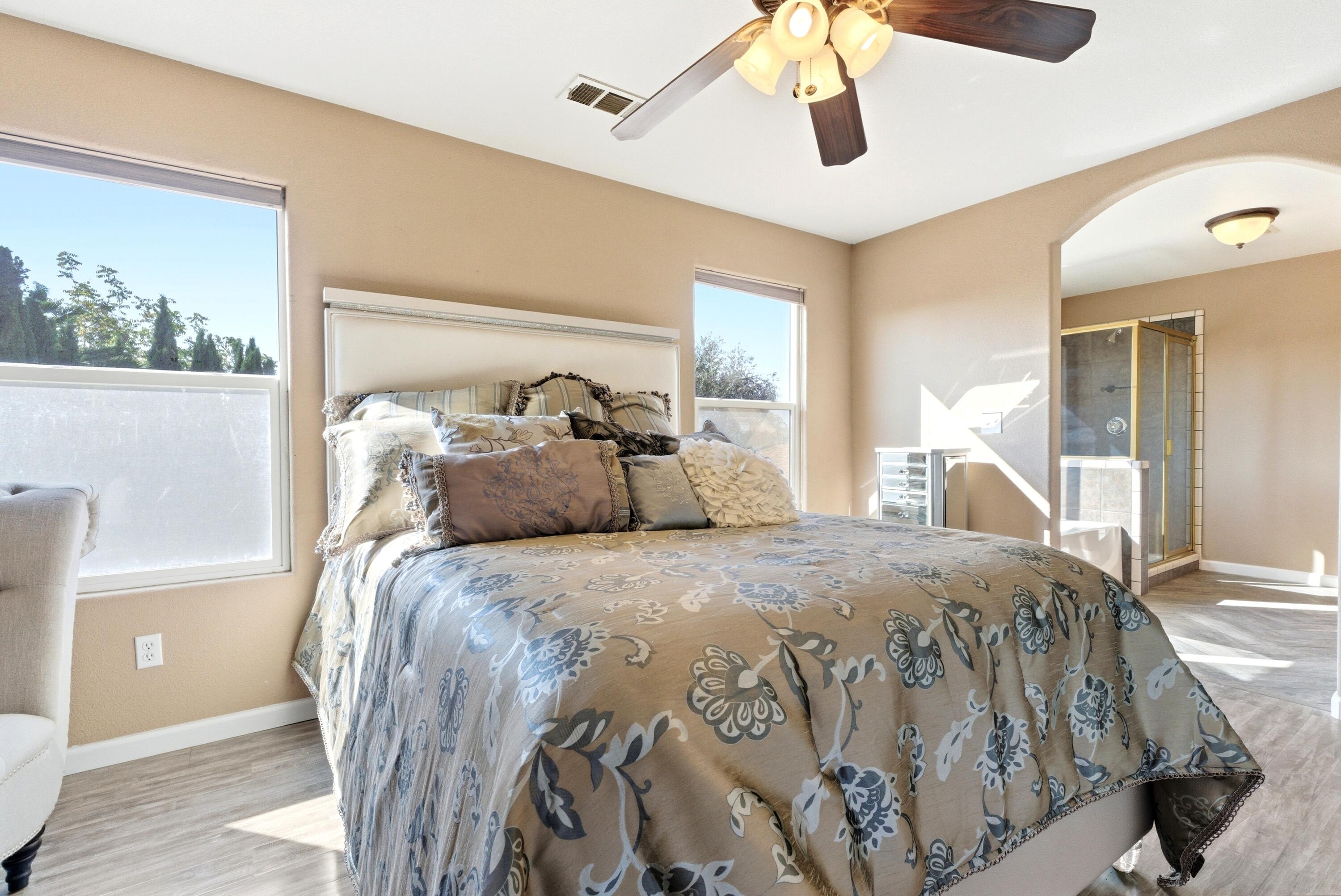 2671 Lakeridge Ave, Tulare, CA 93274