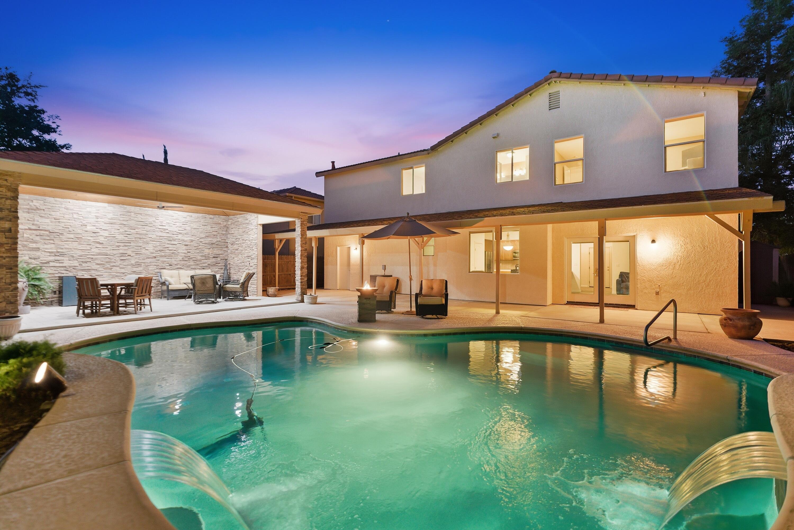 2671 Lakeridge Ave, Tulare, CA 93274