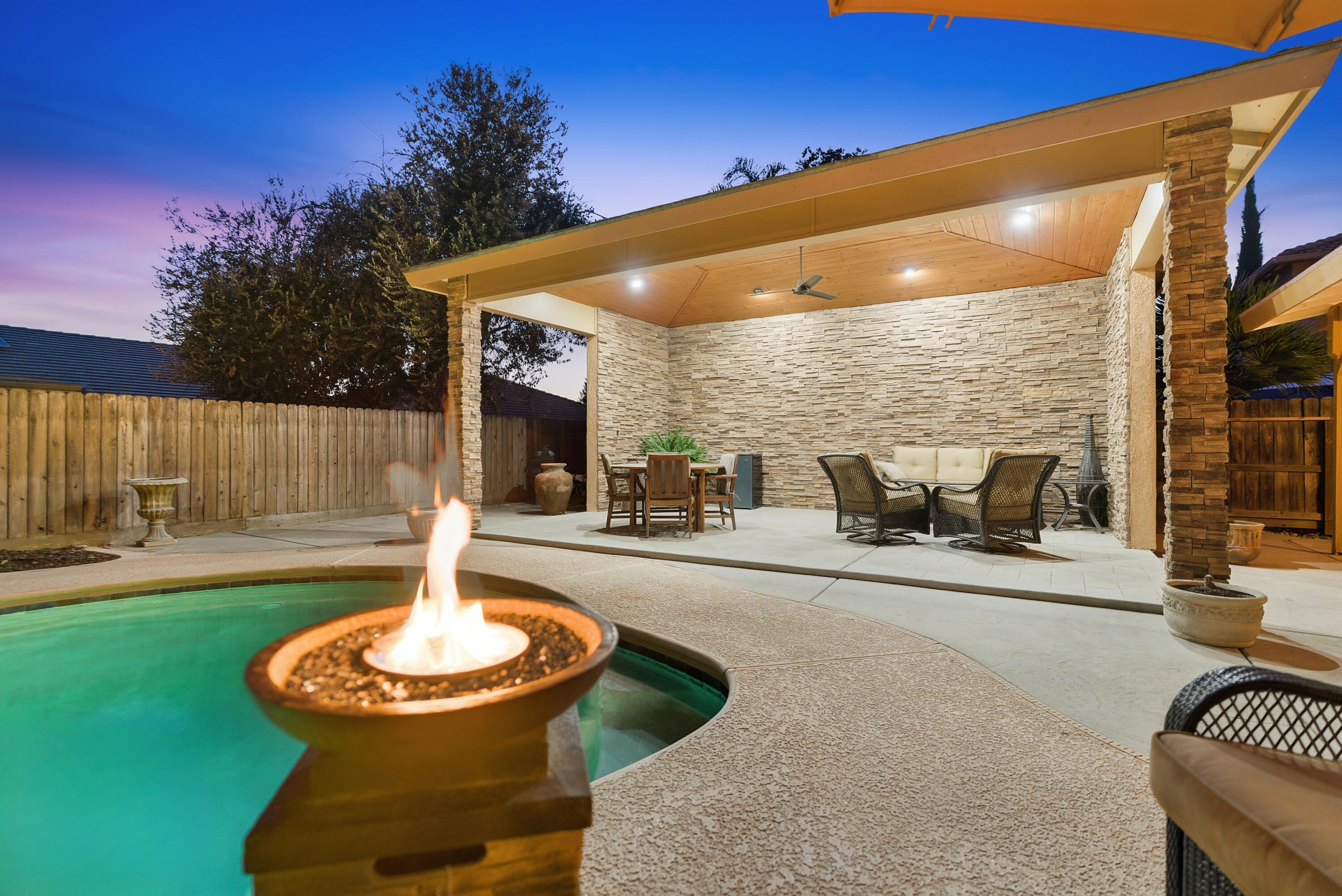 2671 Lakeridge Ave, Tulare, CA 93274