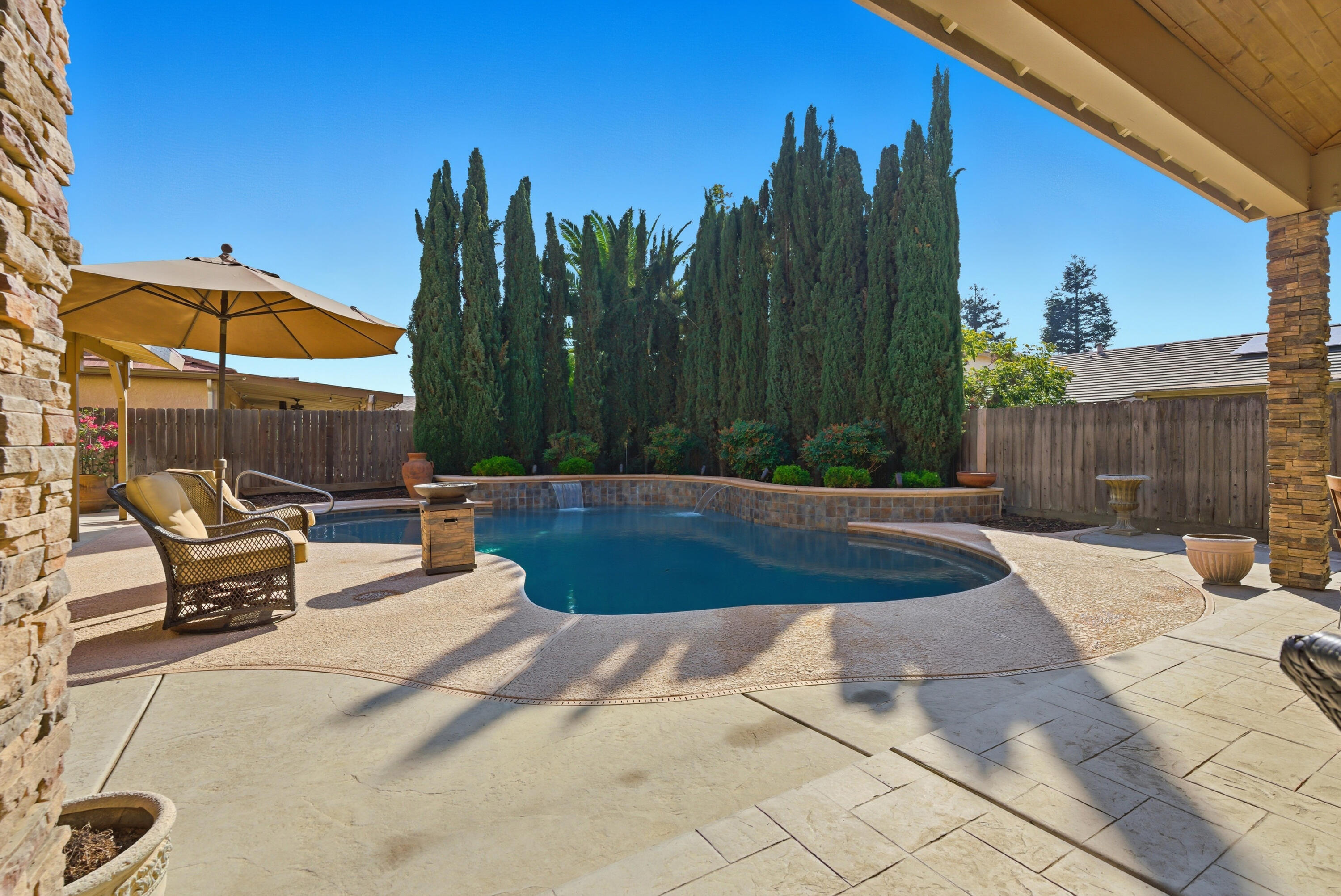 2671 Lakeridge Ave, Tulare, CA 93274