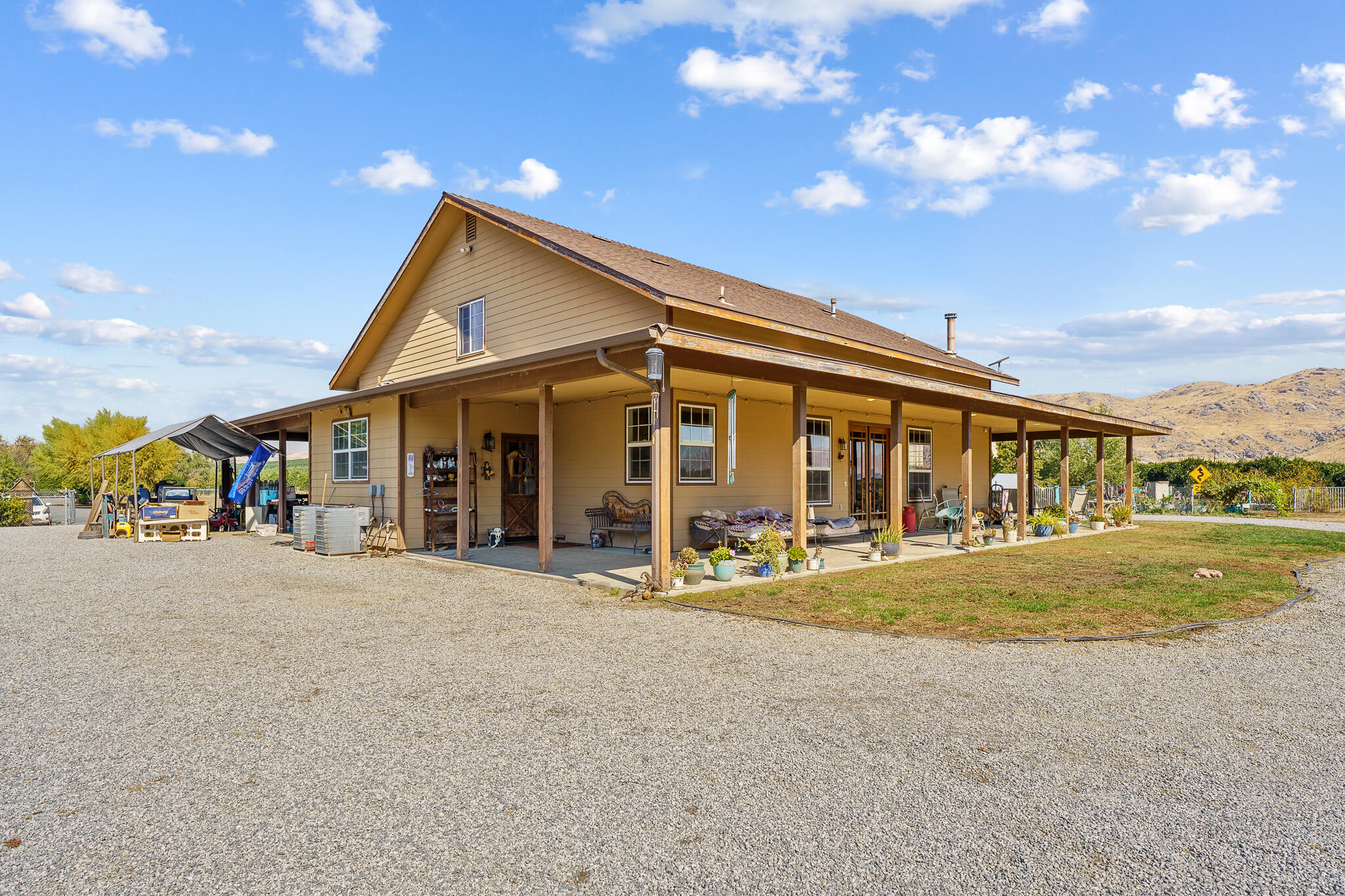 24279 Ave 224, Lindsay, CA 93247