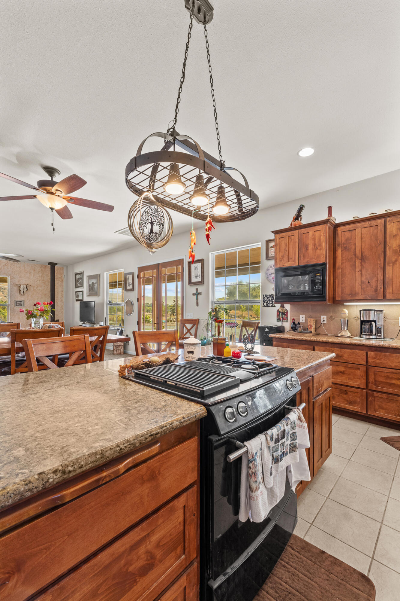 24279 Ave 224, Lindsay, CA 93247