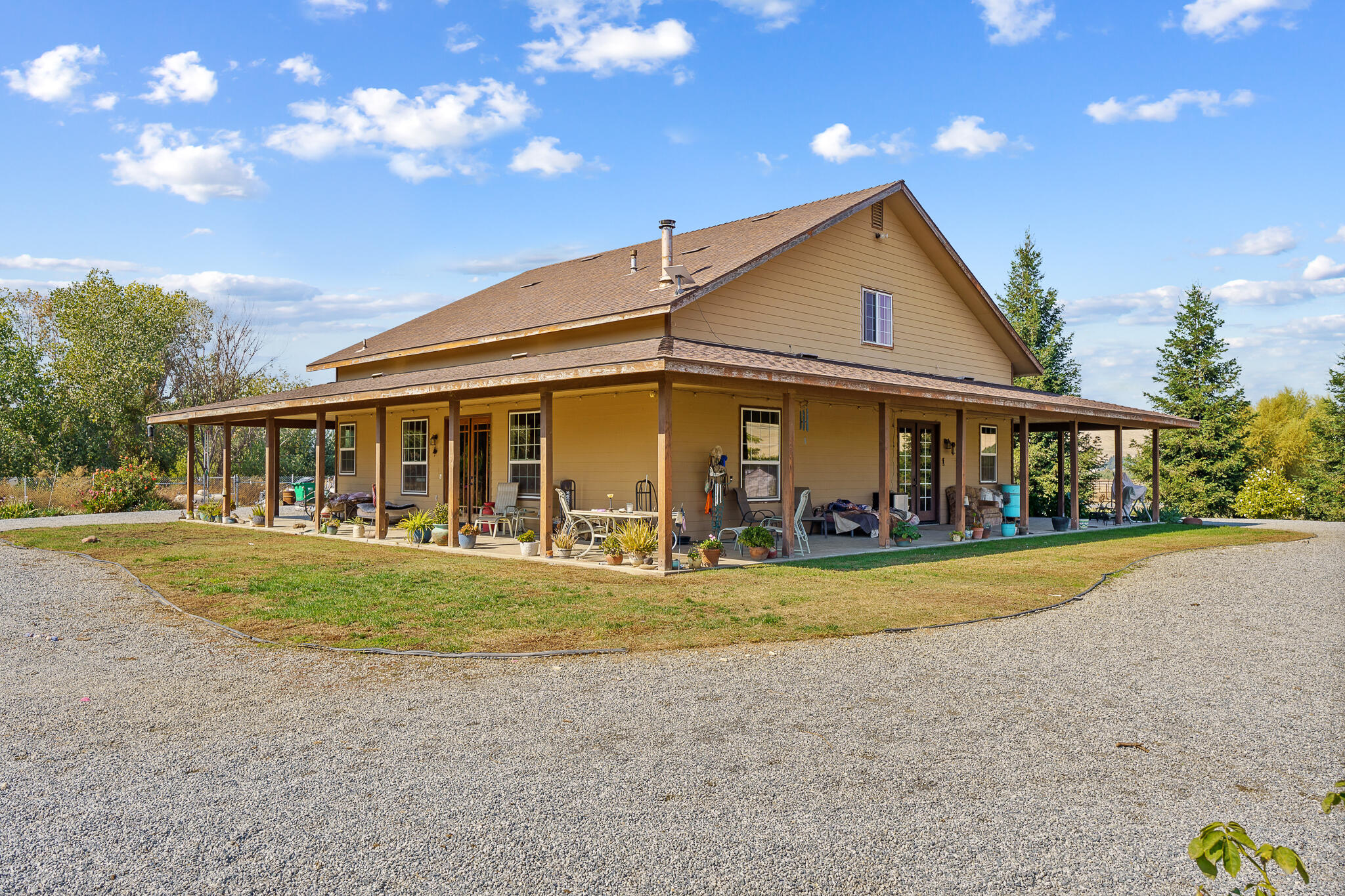 24279 Ave 224, Lindsay, CA 93247