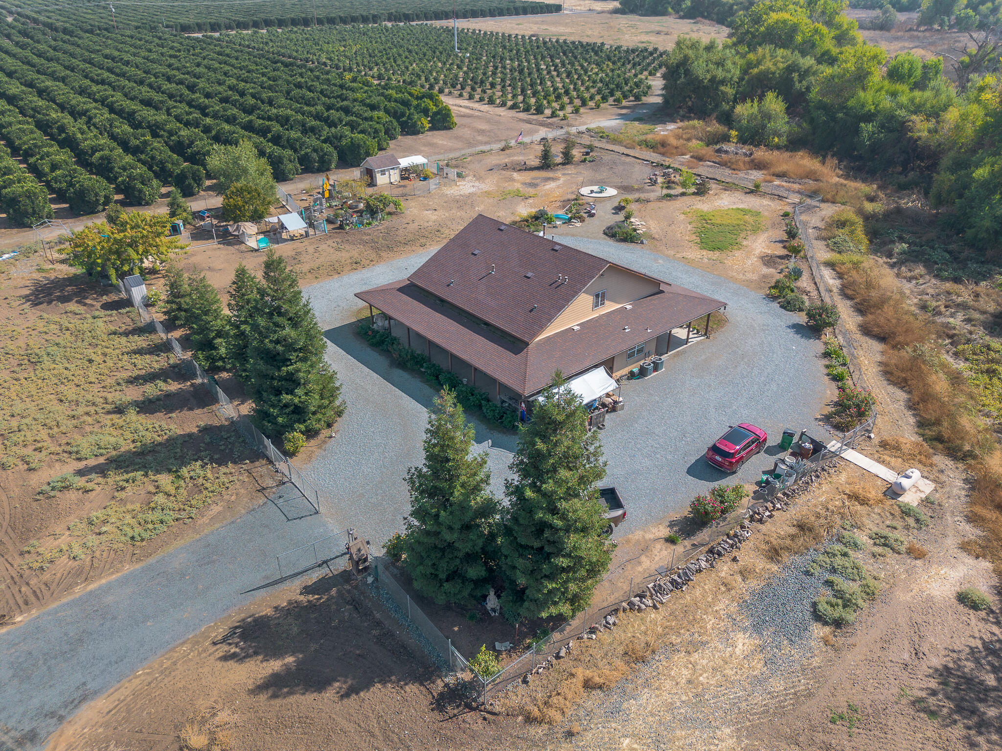 24279 Ave 224, Lindsay, CA 93247