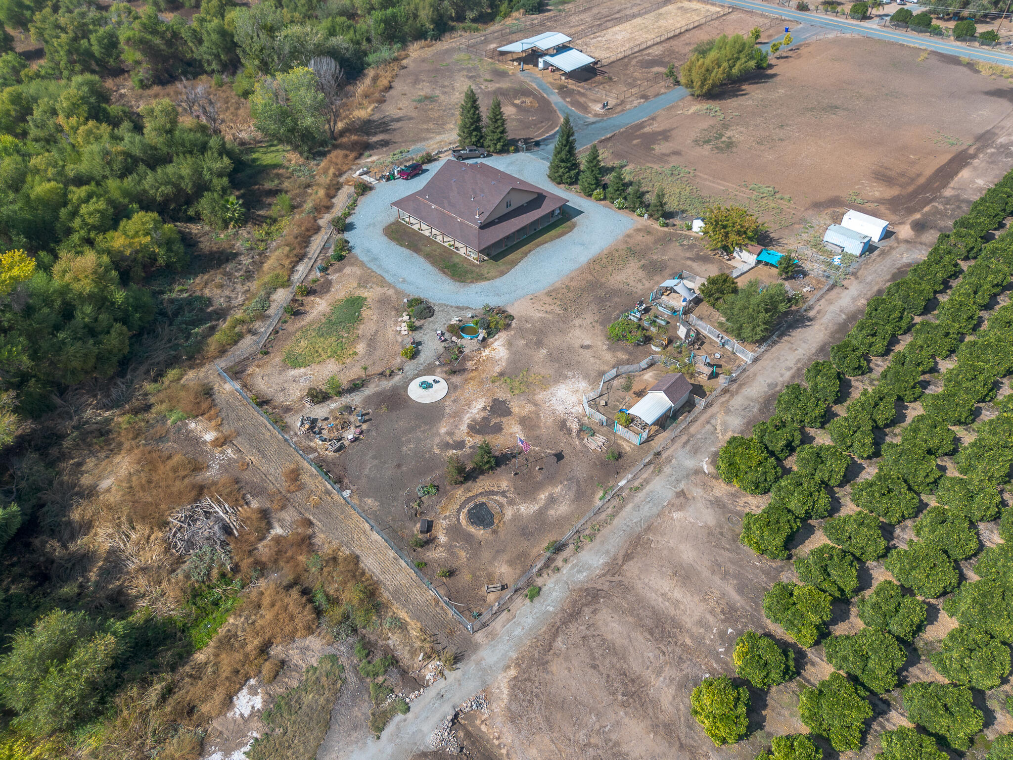 24279 Ave 224, Lindsay, CA 93247