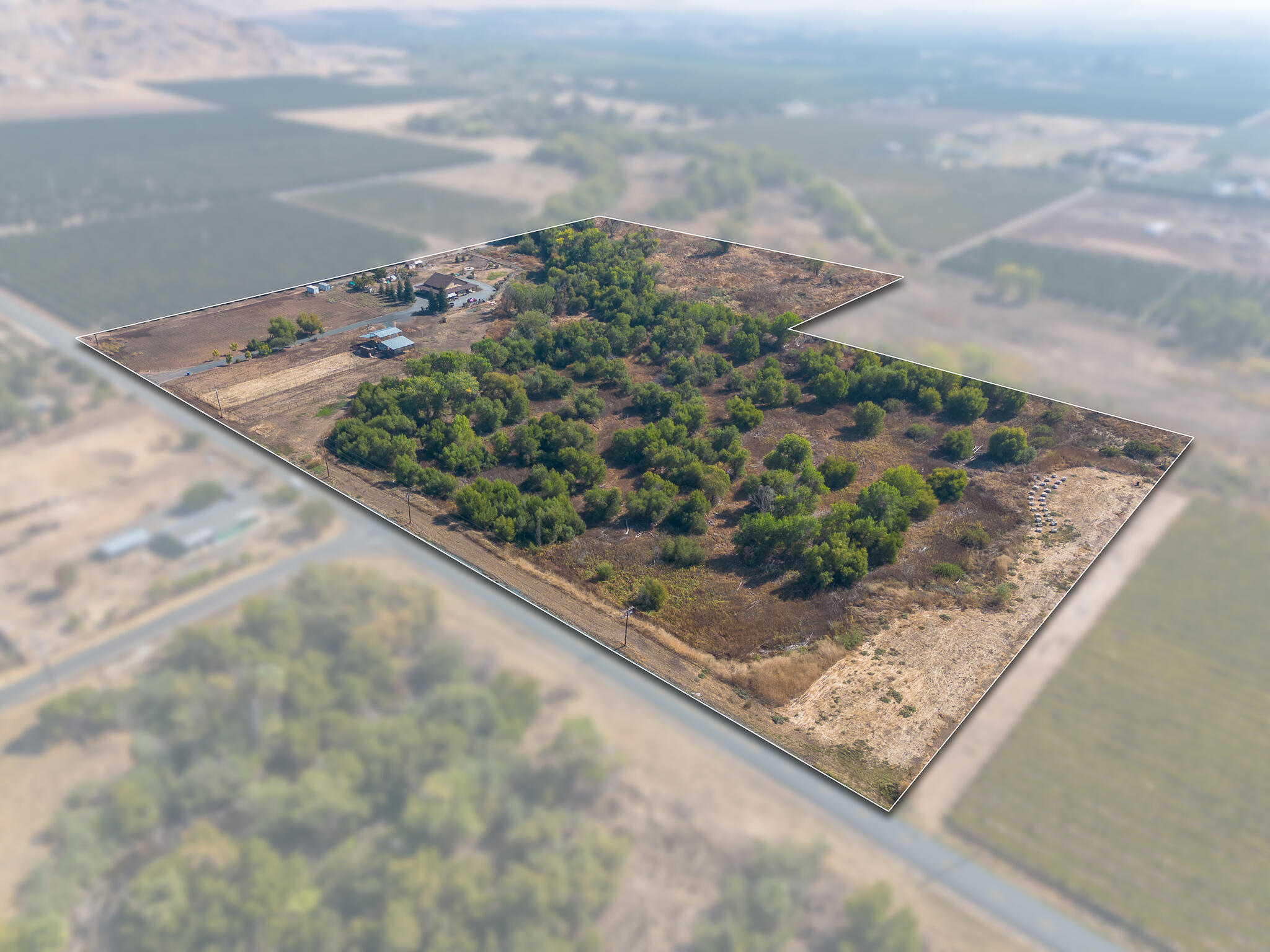 24279 Ave 224, Lindsay, CA 93247