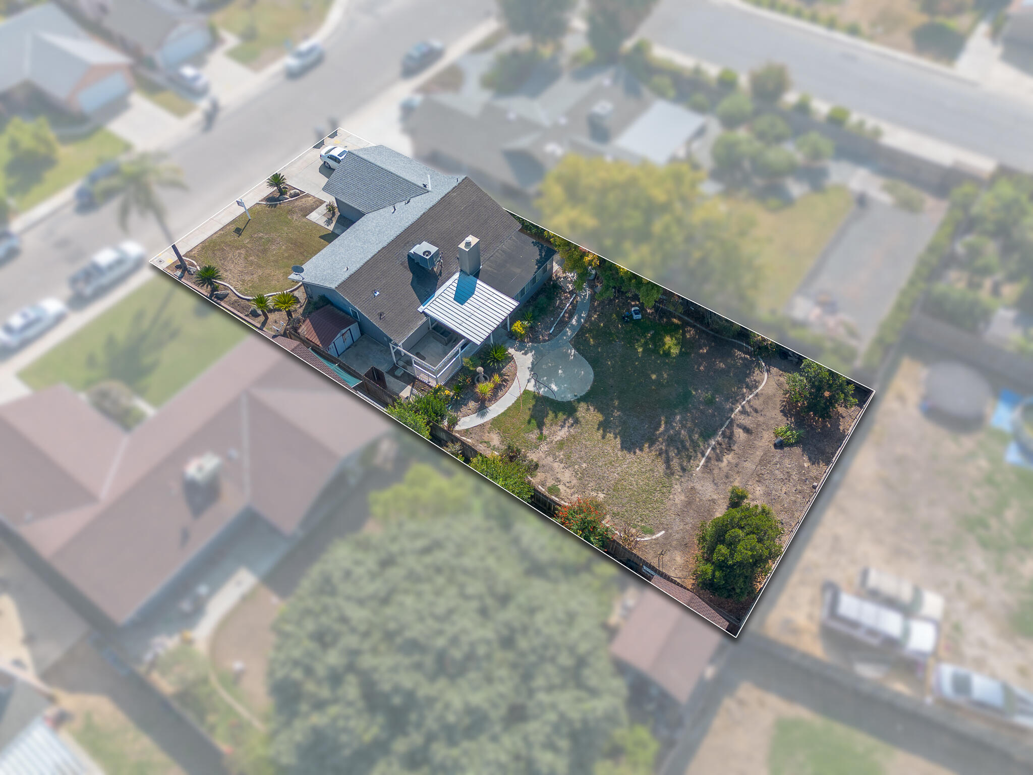 1041 Greenfield Dr, Porterville, CA 93257