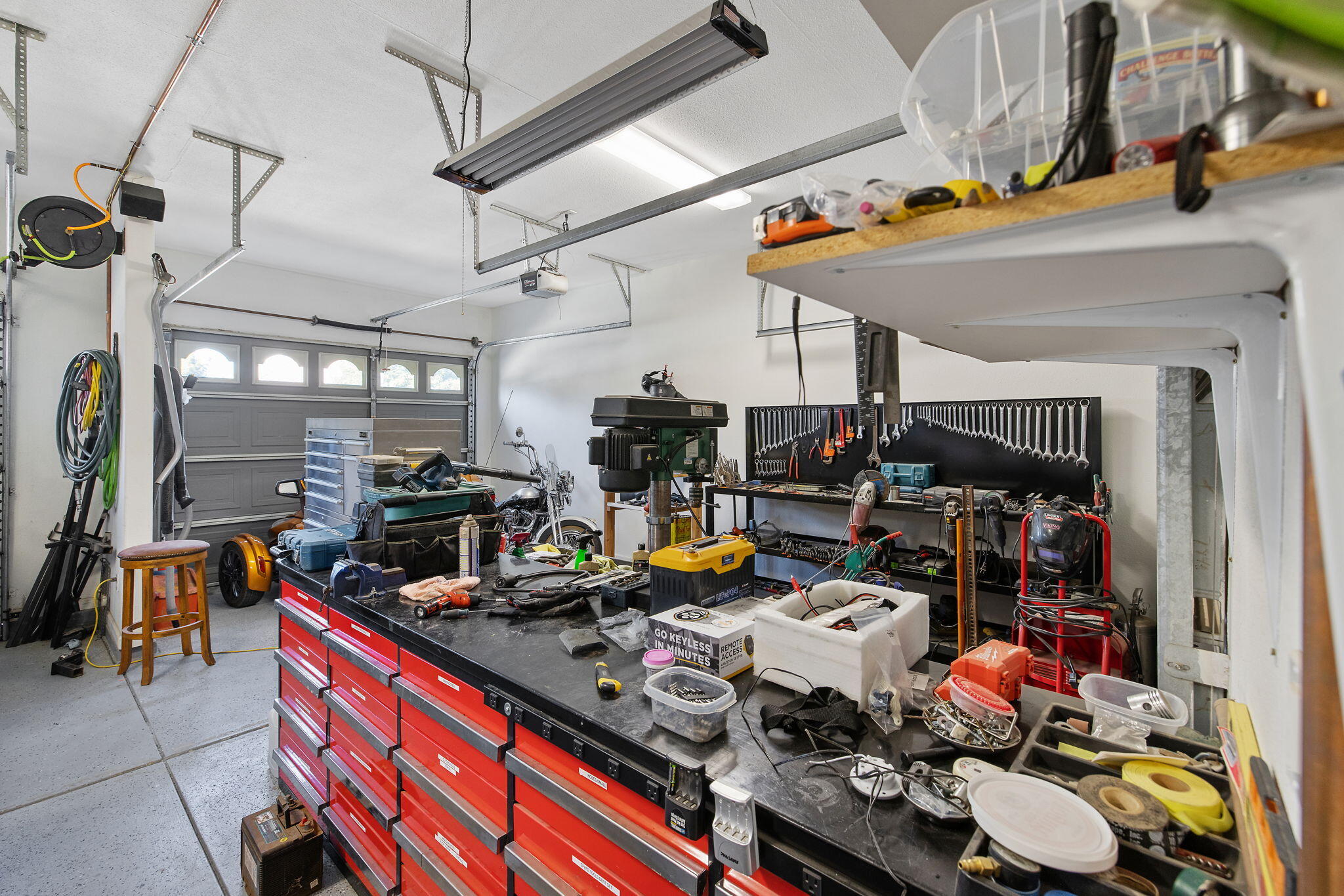 2637 E Laura Ct, Visalia, CA 93292