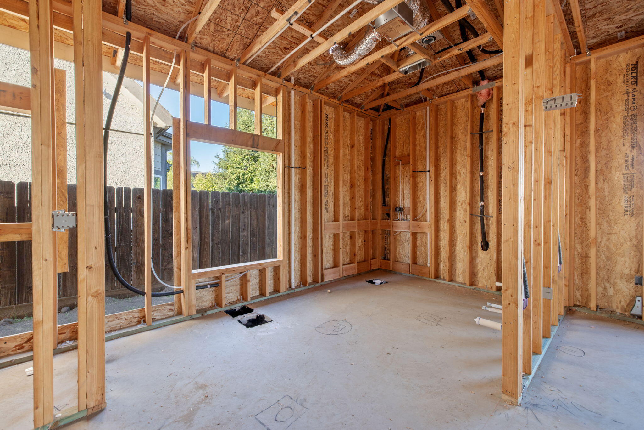 4250 S Silvervale St, Visalia, CA 93277