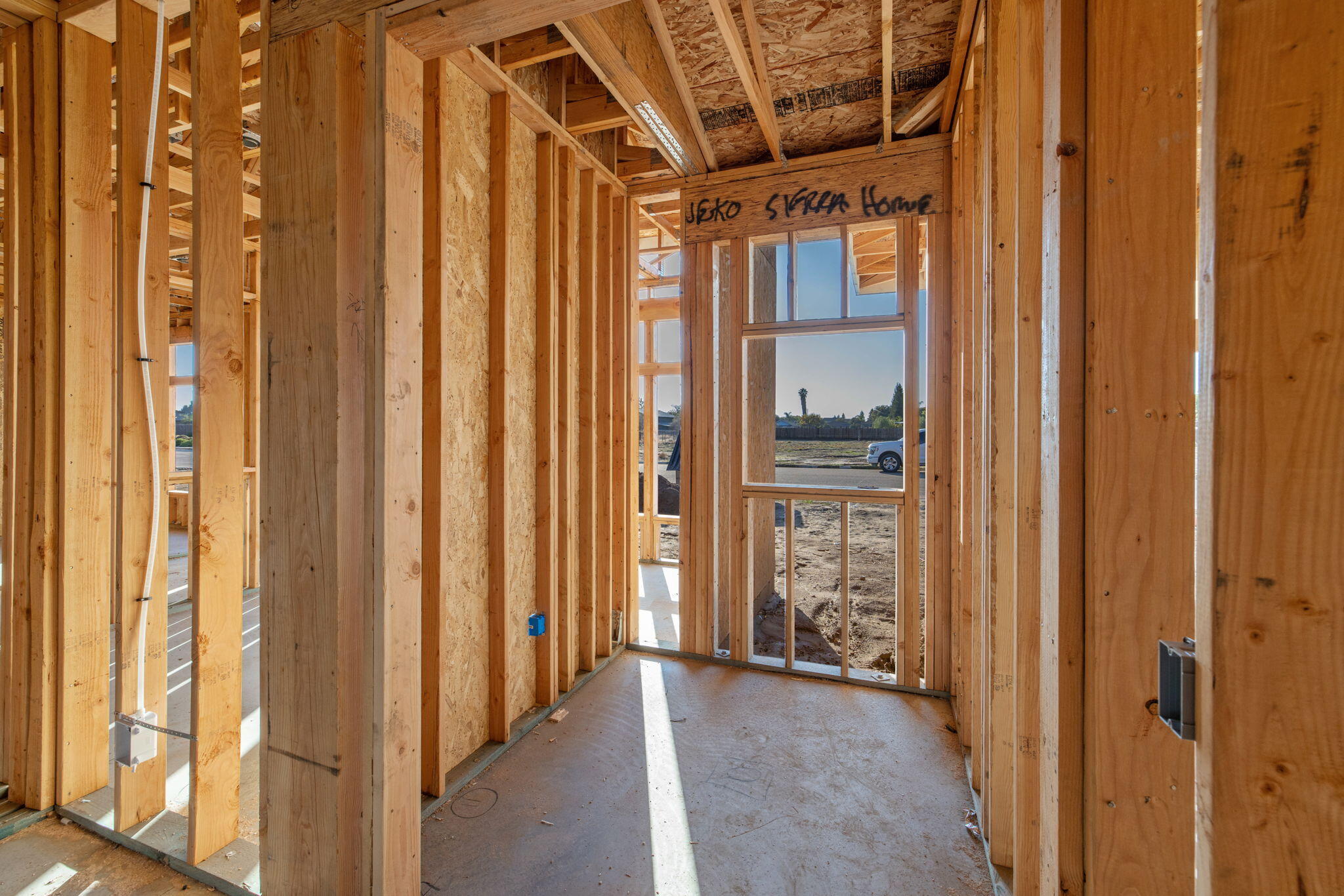 4250 S Silvervale St, Visalia, CA 93277