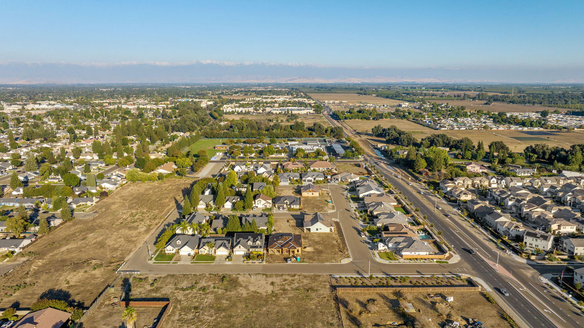 4250 S Silvervale St, Visalia, CA 93277