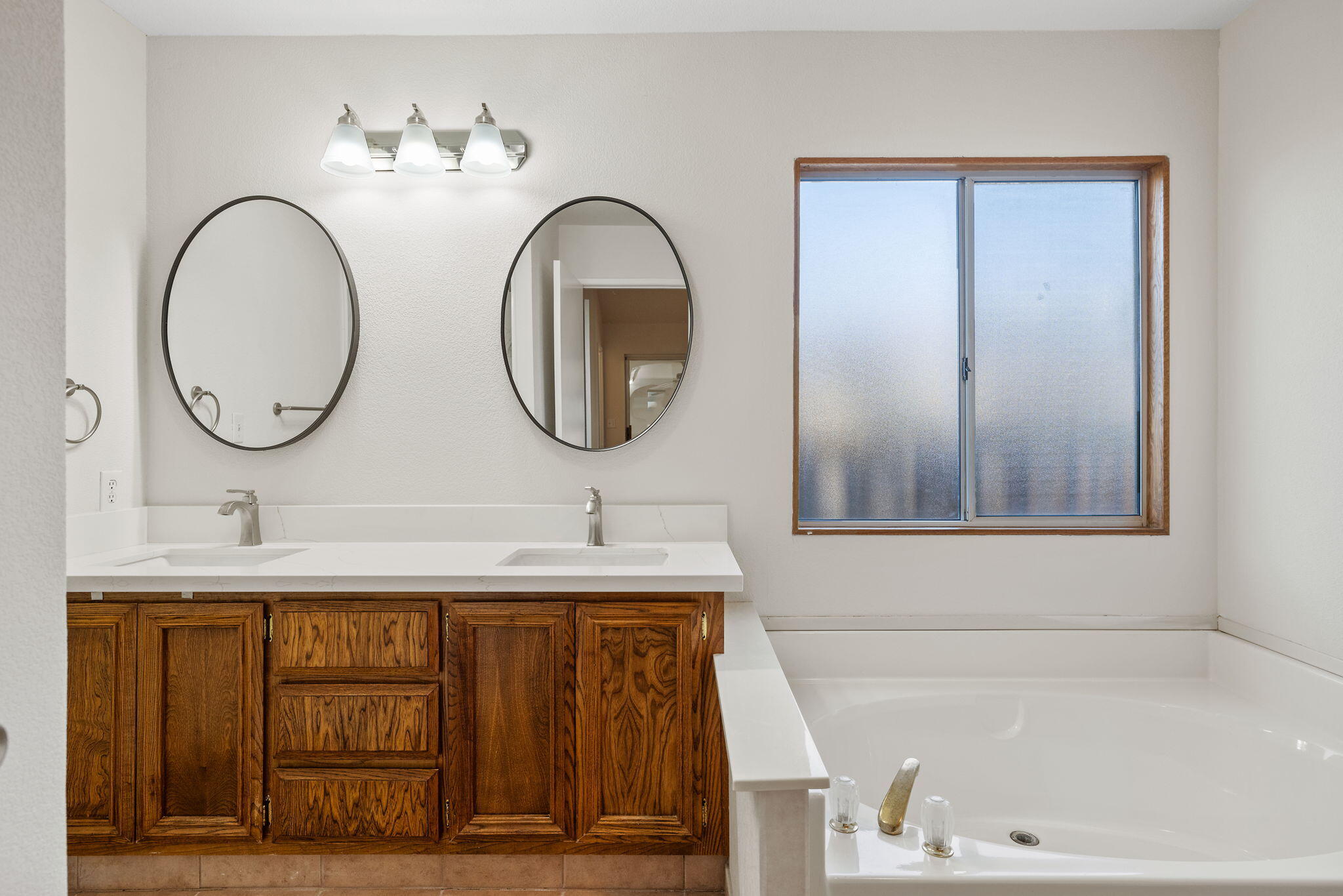 4626 S Verde Vista St, Visalia, CA 93277