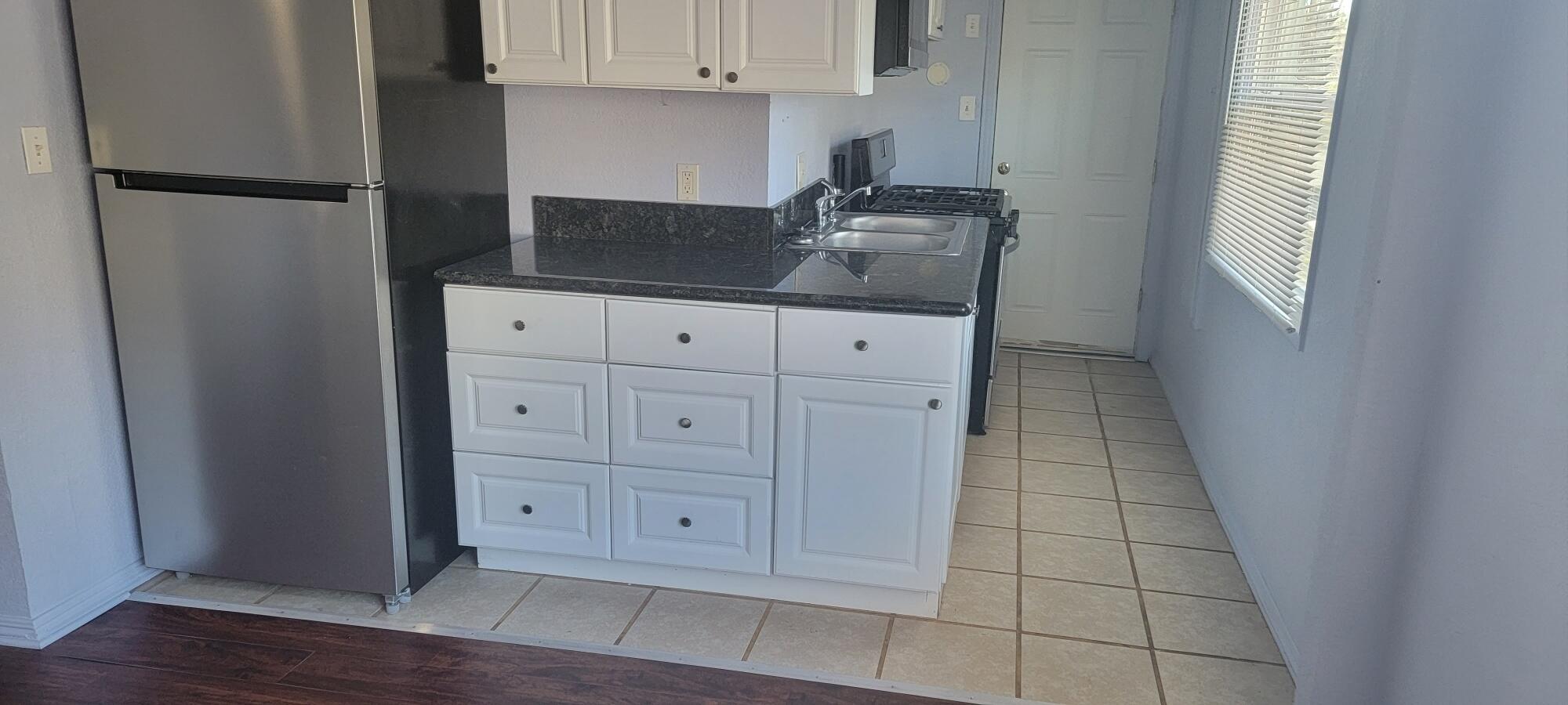 35373 Pine Dr, Springville, CA 93265