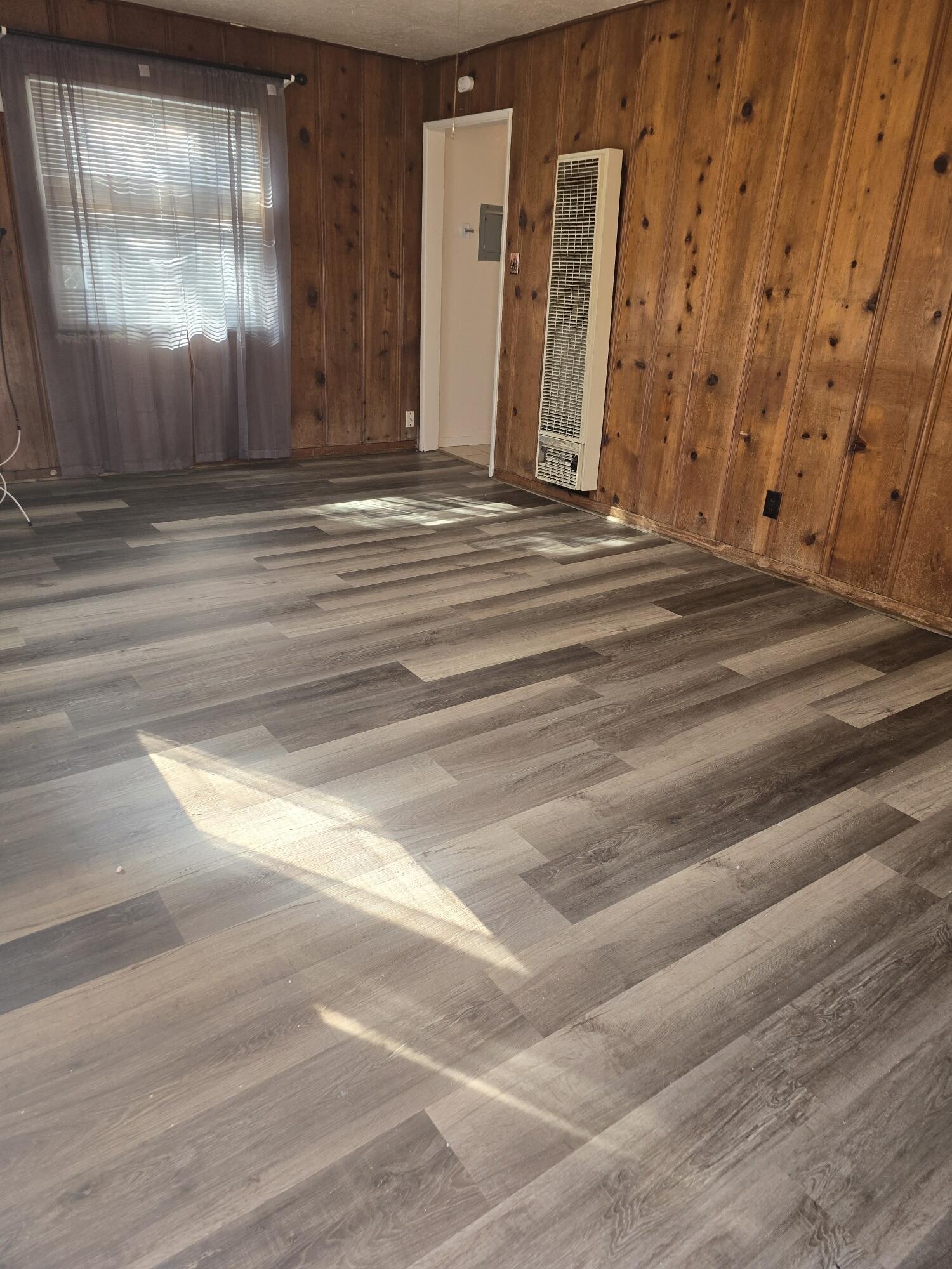 35373 Pine Dr, Springville, CA 93265