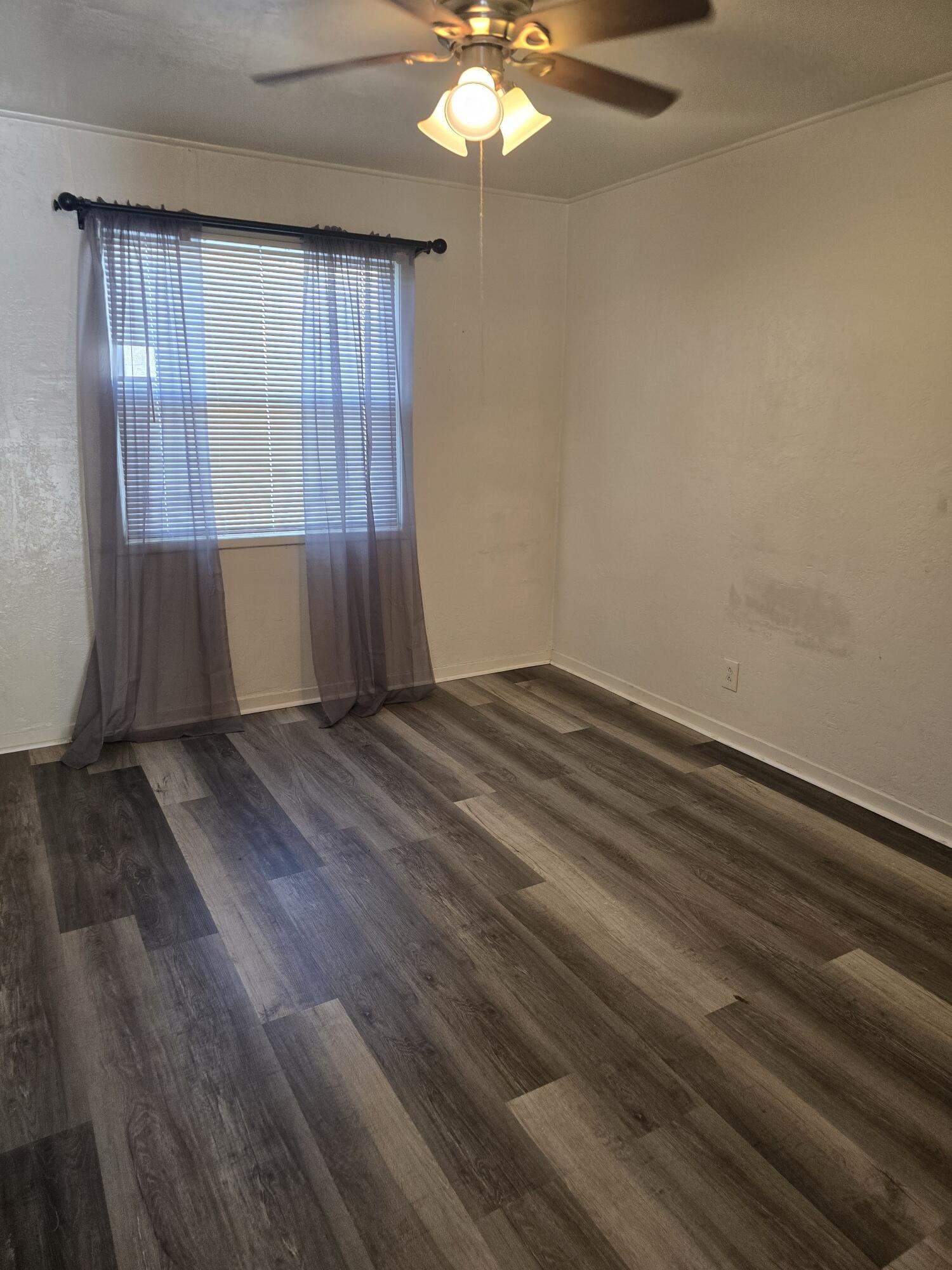 35373 Pine Dr, Springville, CA 93265