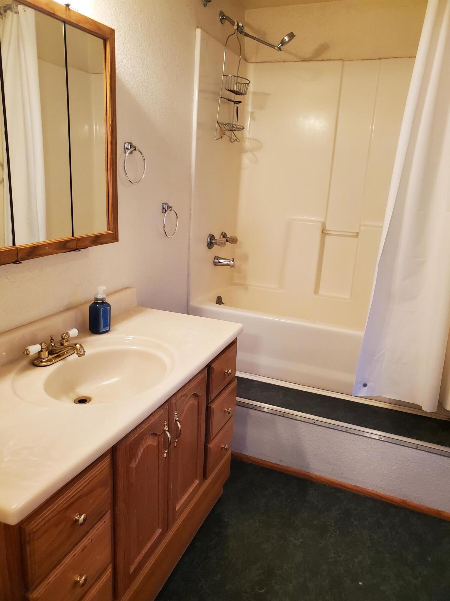 42555 Bear Creek Rd, Springville, CA 93265