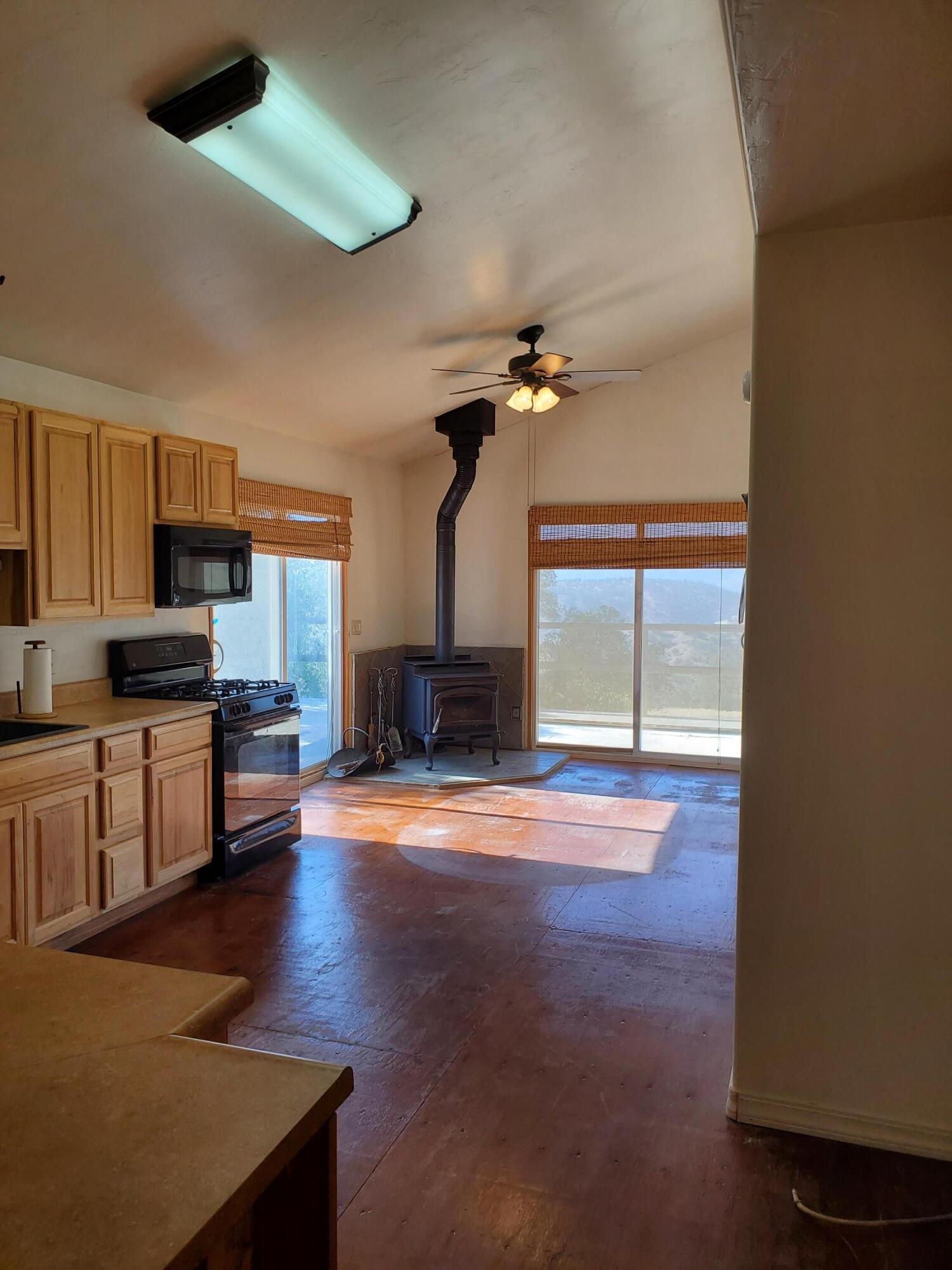 42555 Bear Creek Rd, Springville, CA 93265