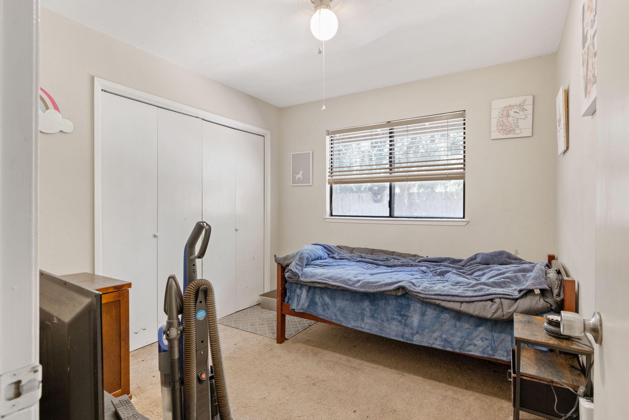 849 S Cindy St, Visalia, CA 93277