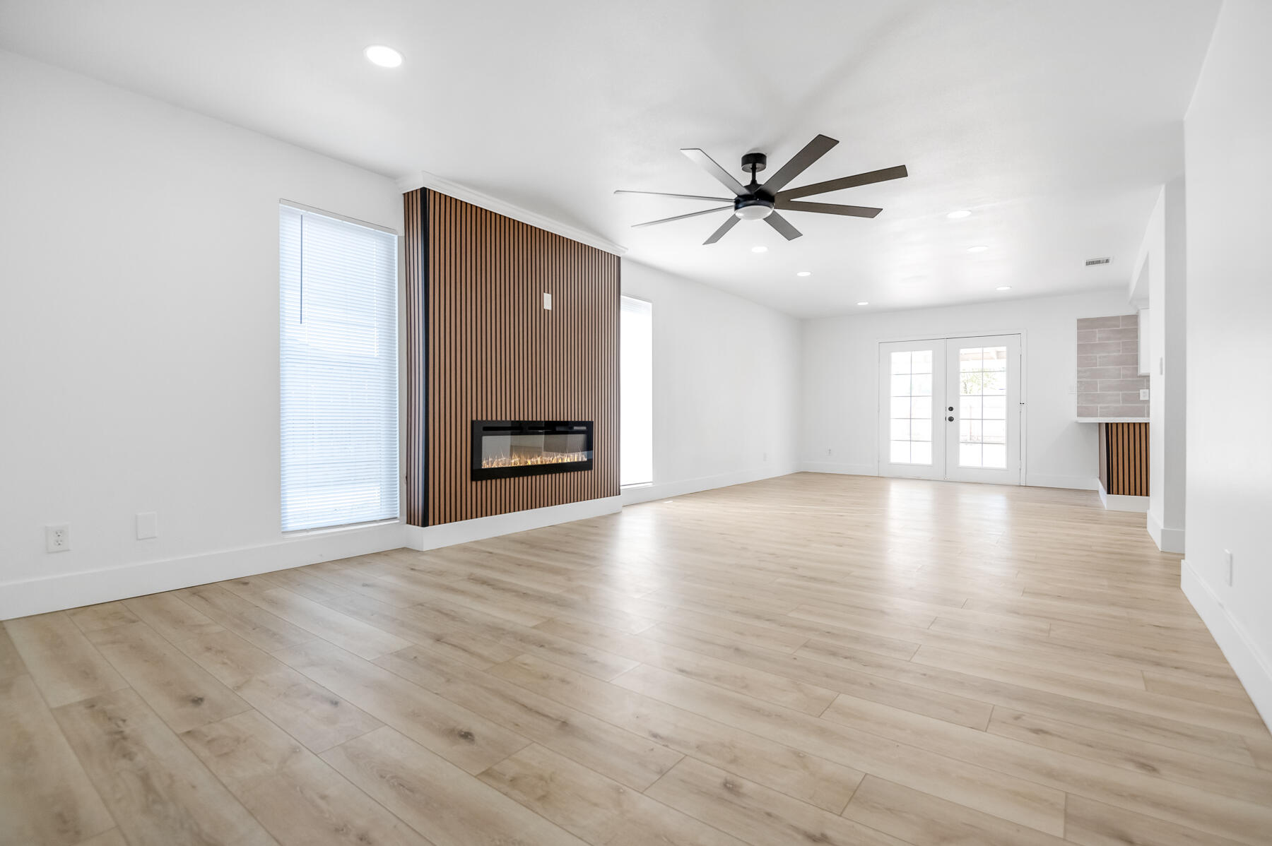 3731 S Mountain Ct, Visalia, CA 93277