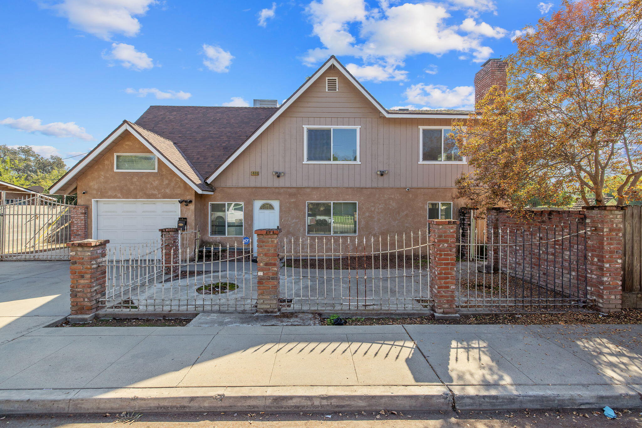 1408 N Park St, Visalia, CA 93291